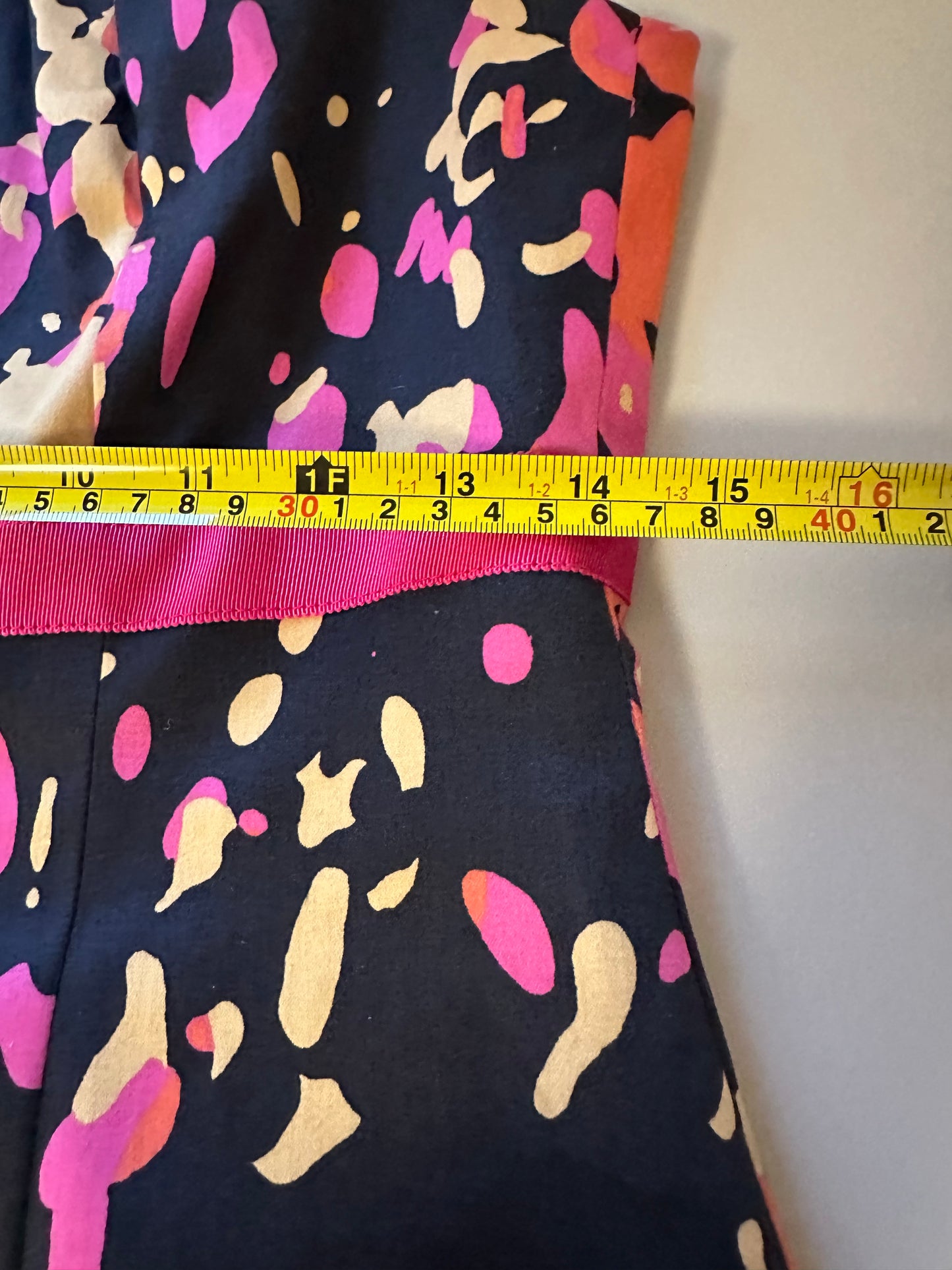 David Meister Black and Pink Abstract Sheath Dress | Size 6