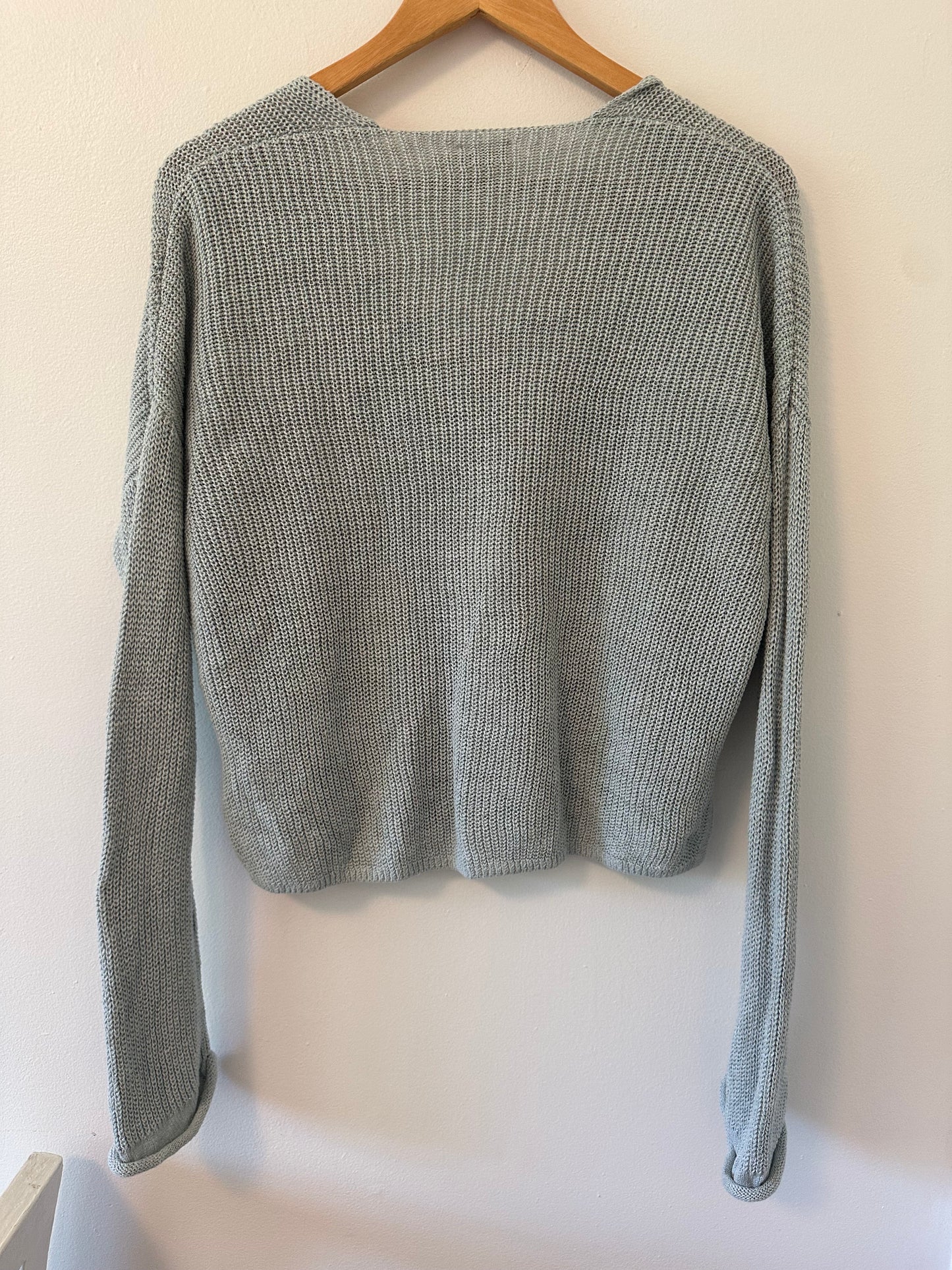 Faherty Miramar Linen V-Neck Sweater in Chalk Blue - Size Small