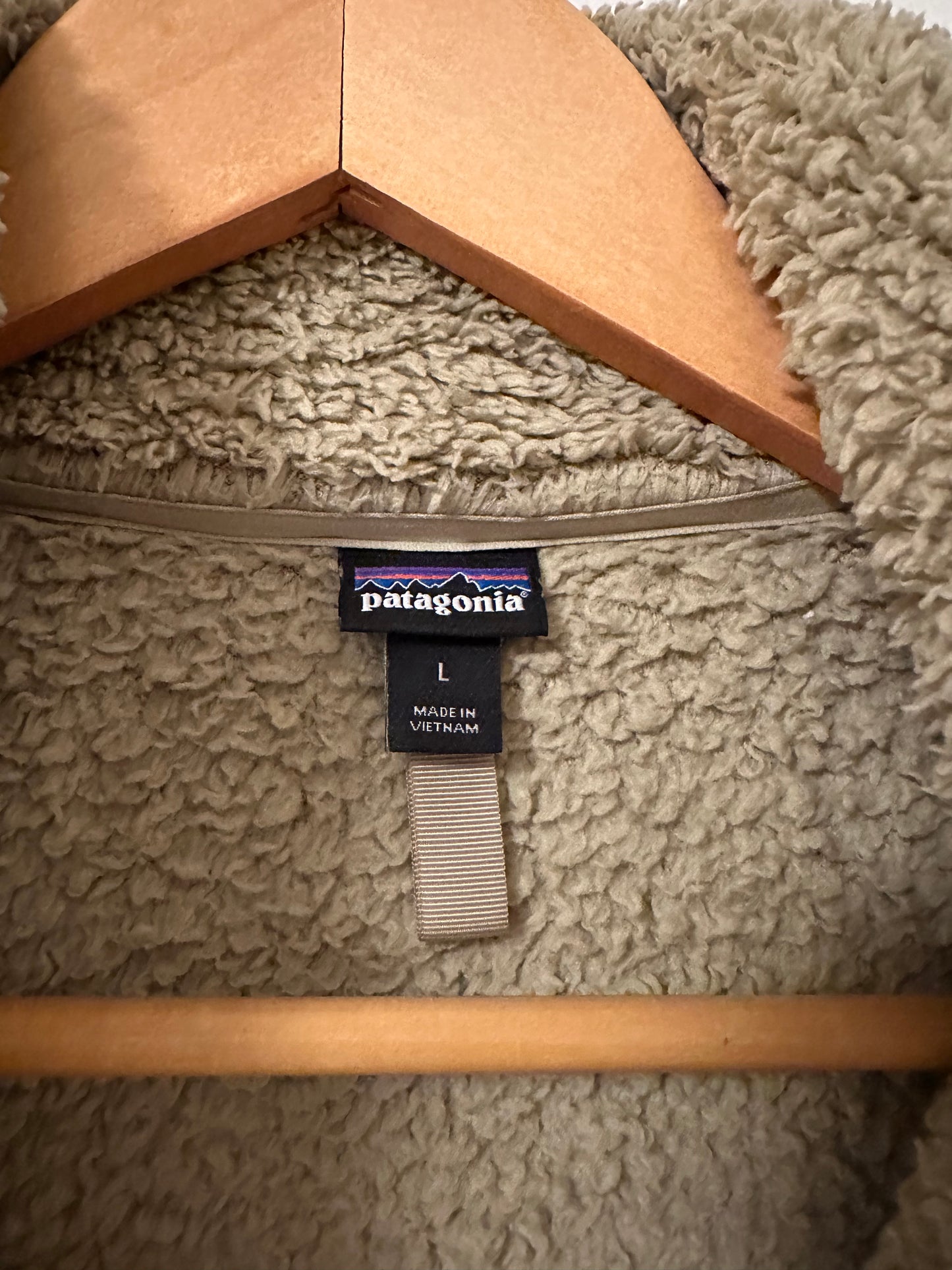 Patagonia Women's Los Gatos 1/4-Zip Fleece Pullover in Olive Green | Size Large