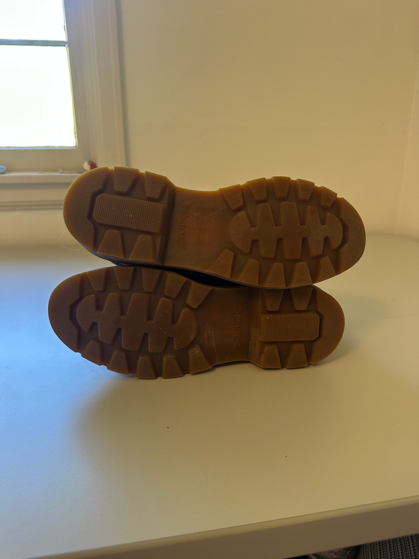 Timberland Women's Linden Woods 6-Inch Waterproof Boot in Navy Gum | Size 8.5