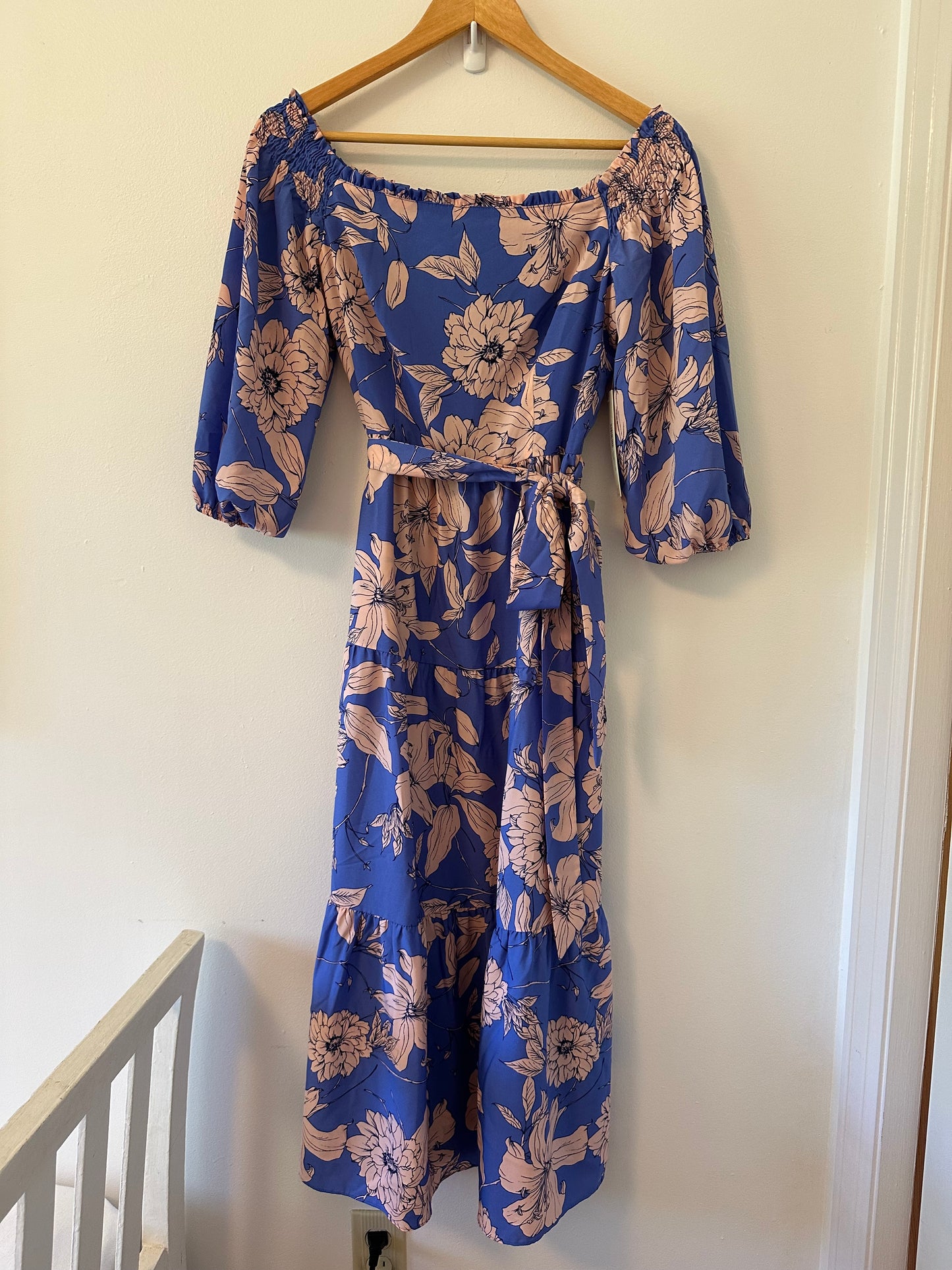 NWT Eliza J Floral Blue and Pink Midi Dress - Size 8