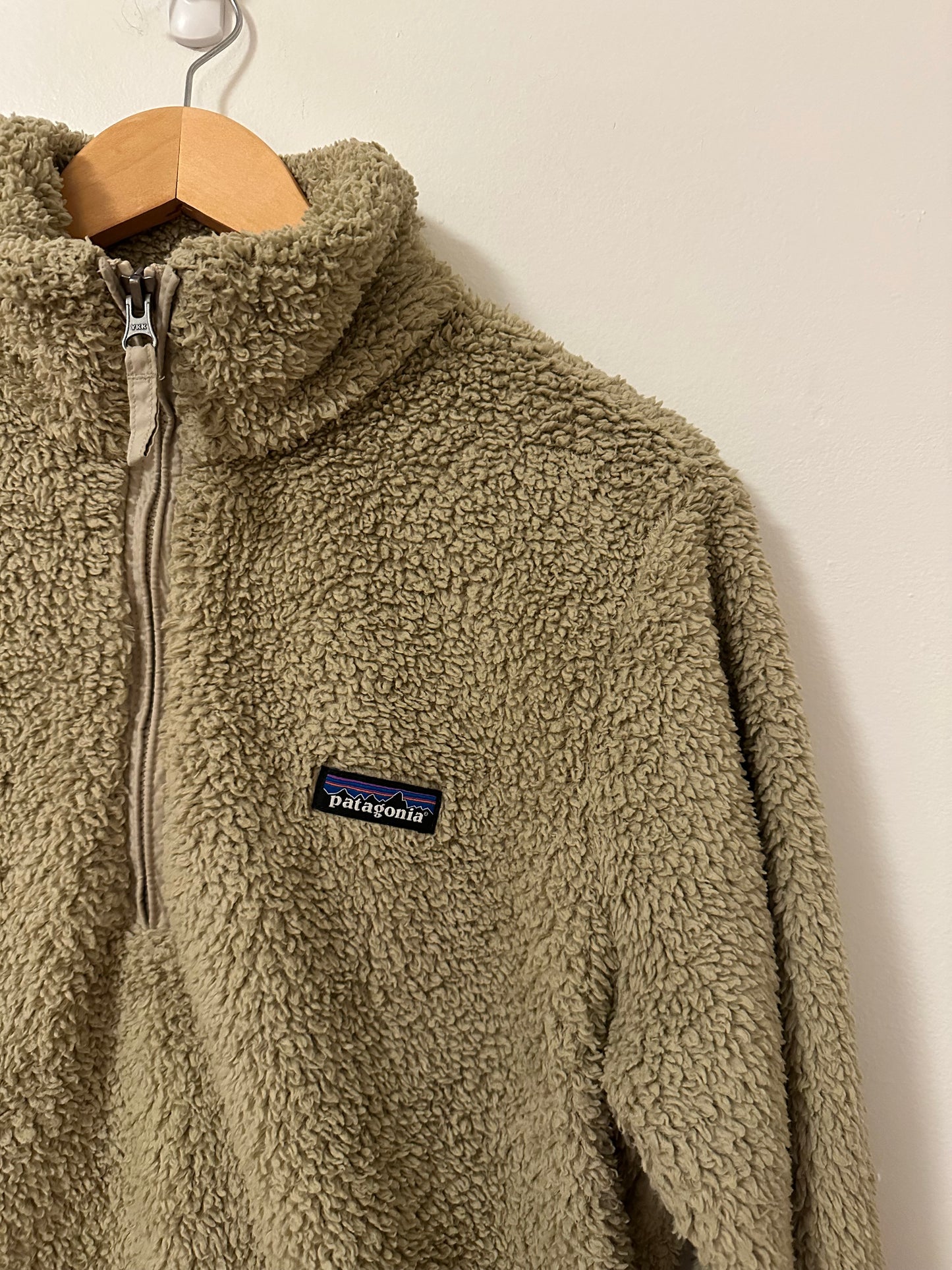 Patagonia Women's Los Gatos 1/4-Zip Fleece Pullover in Olive Green | Size Large