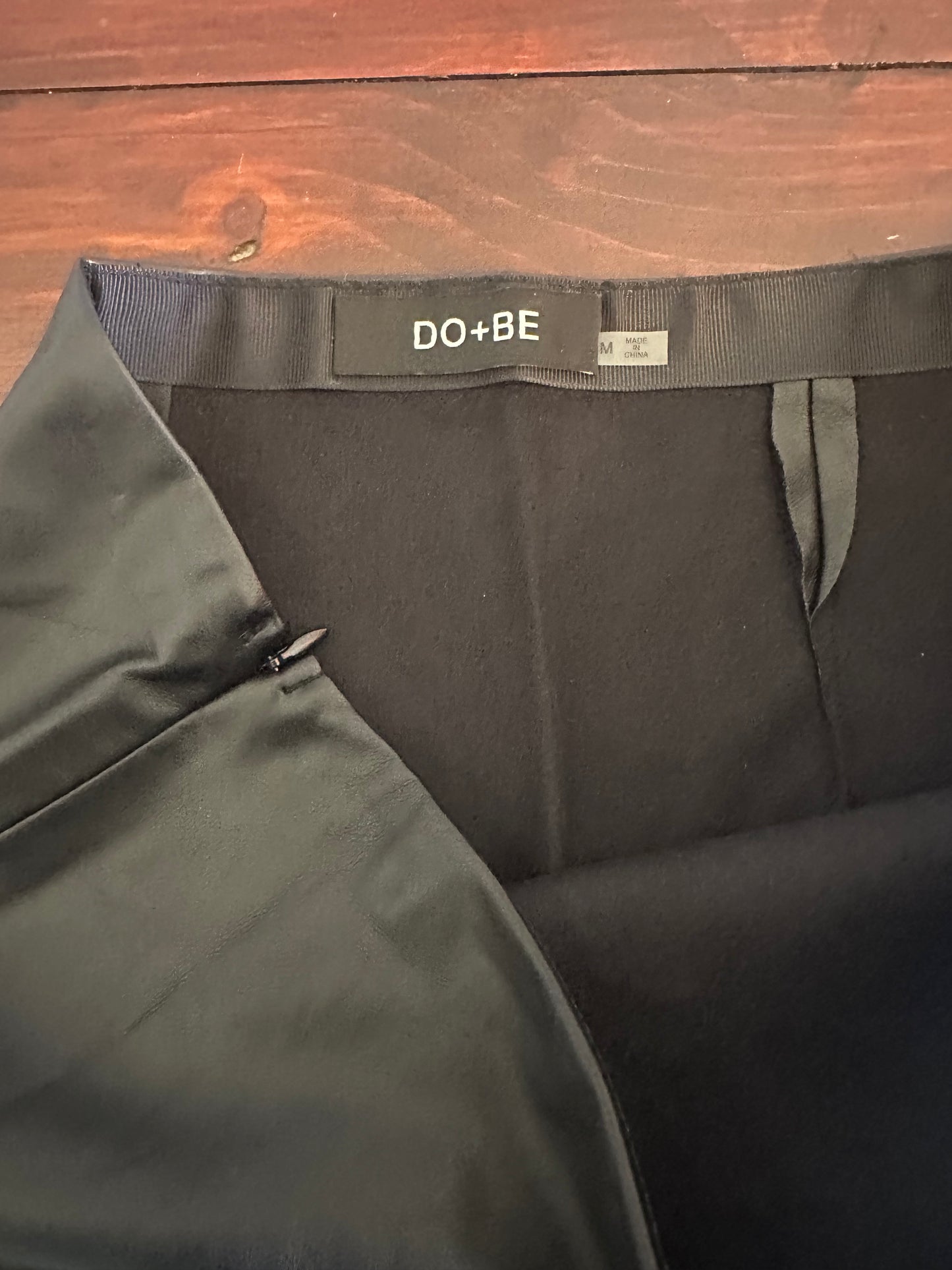 Do+Be Black Ruffled Faux Leather Skirt Size Medium