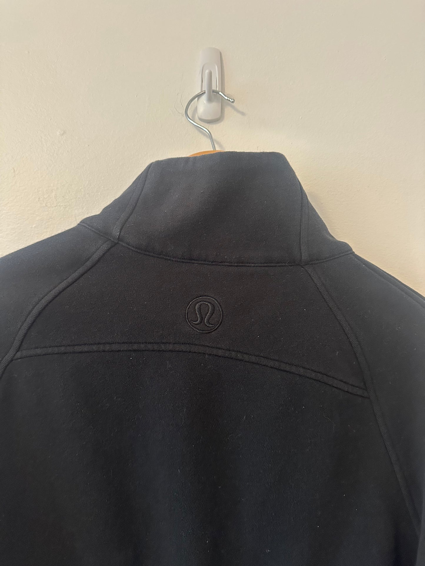 Lululemon Athletica - Scuba Oversized Funnel-Neck Half Zip in Black | Size XS/S