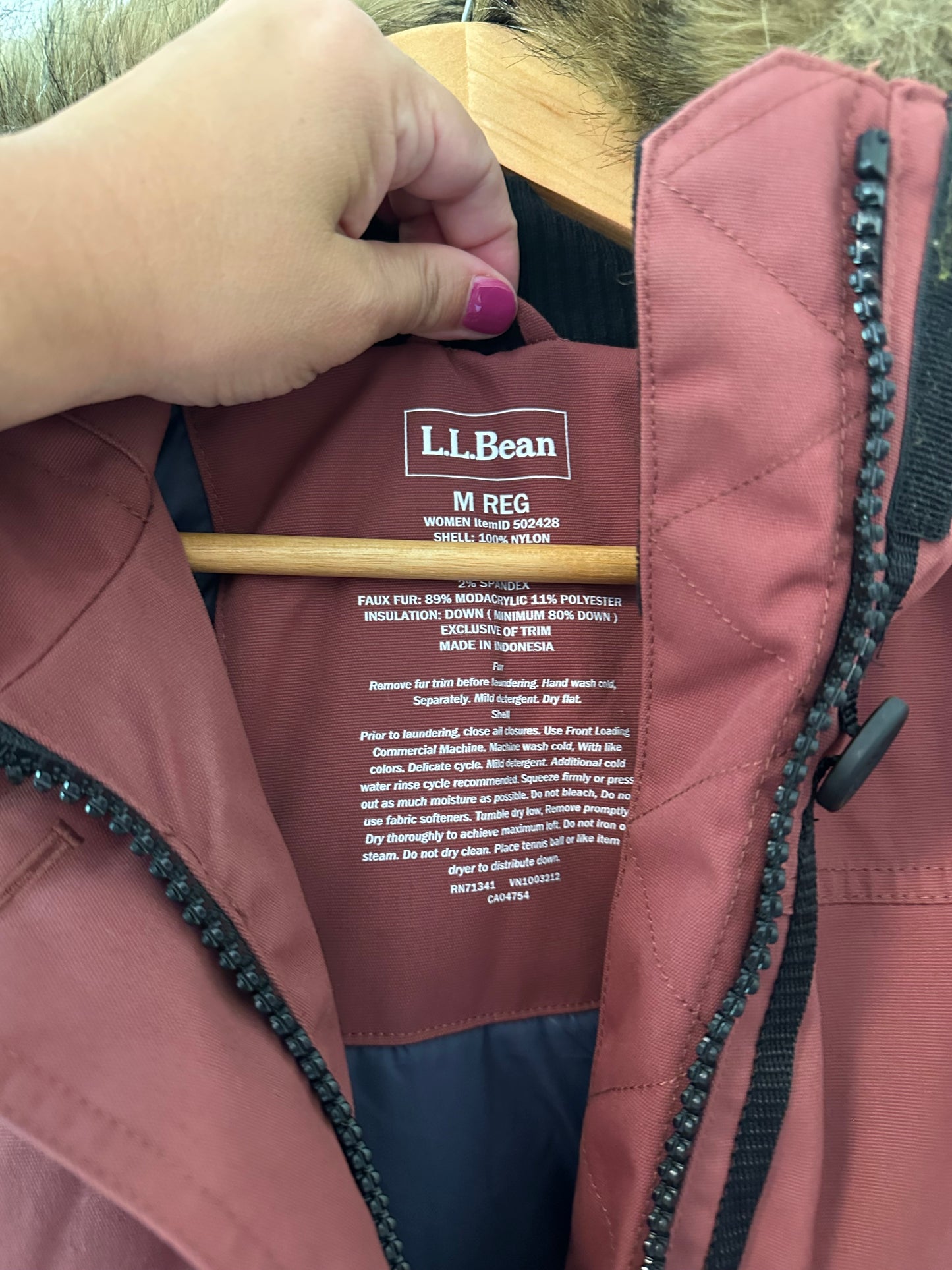 L.L. Bean - Women’s Maroon Maine Mountain Parka with Faux Fur Hood | Size Medium