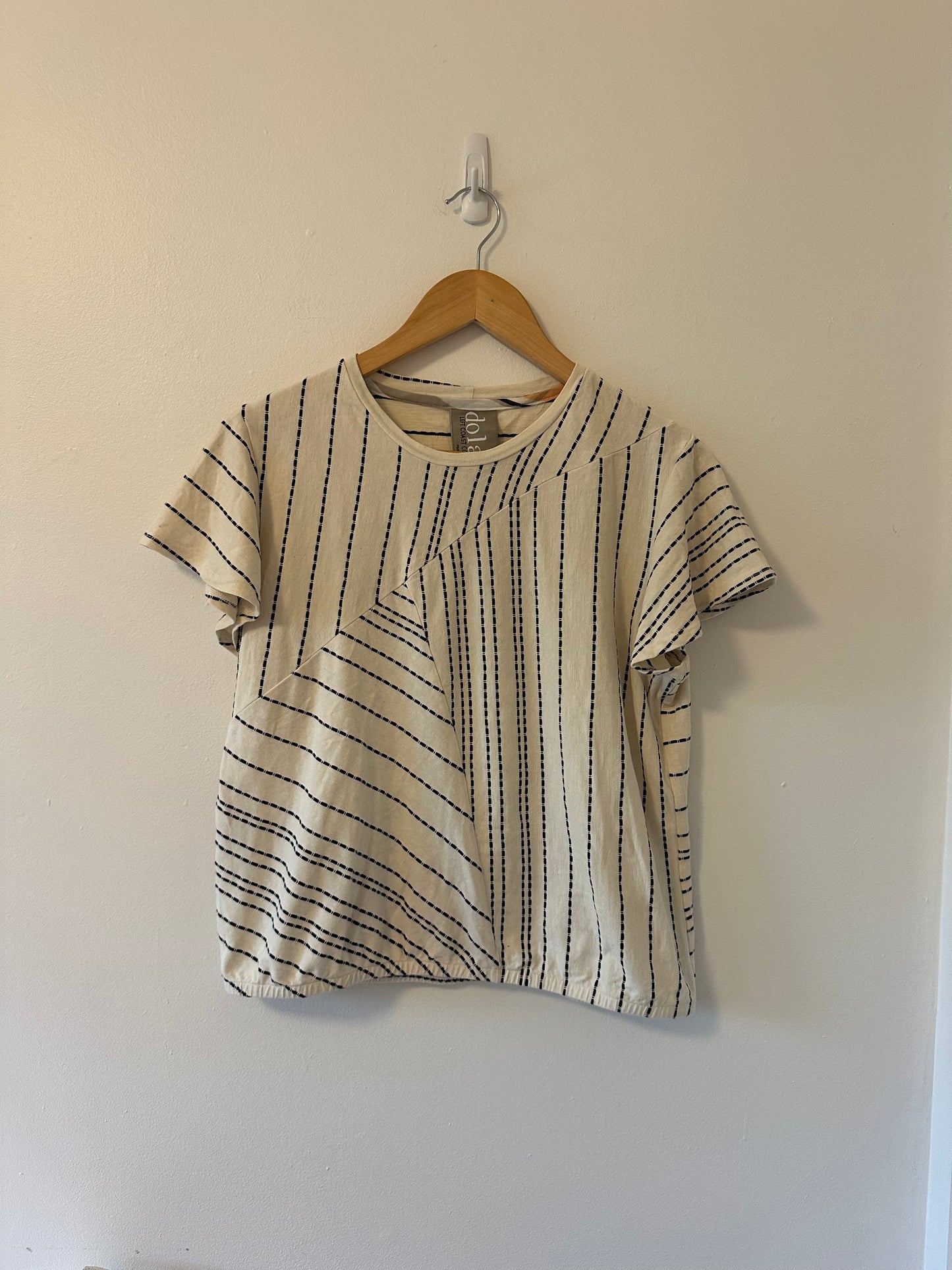 Dolan Black and Cream Striped Cropped Short Sleeve Tee - Size LP