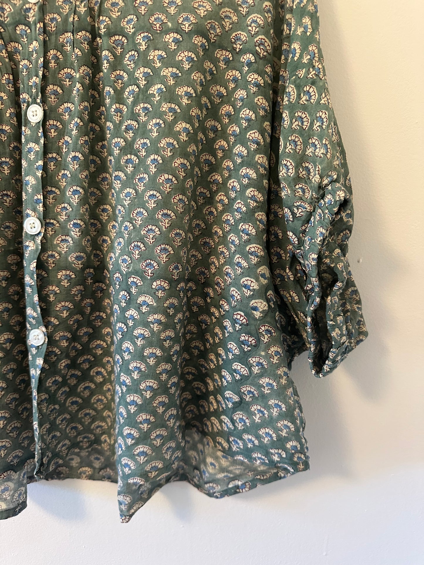 Emerson Fry - Mandarin Collar Top in Day Flowers Juniper Organic | One Size