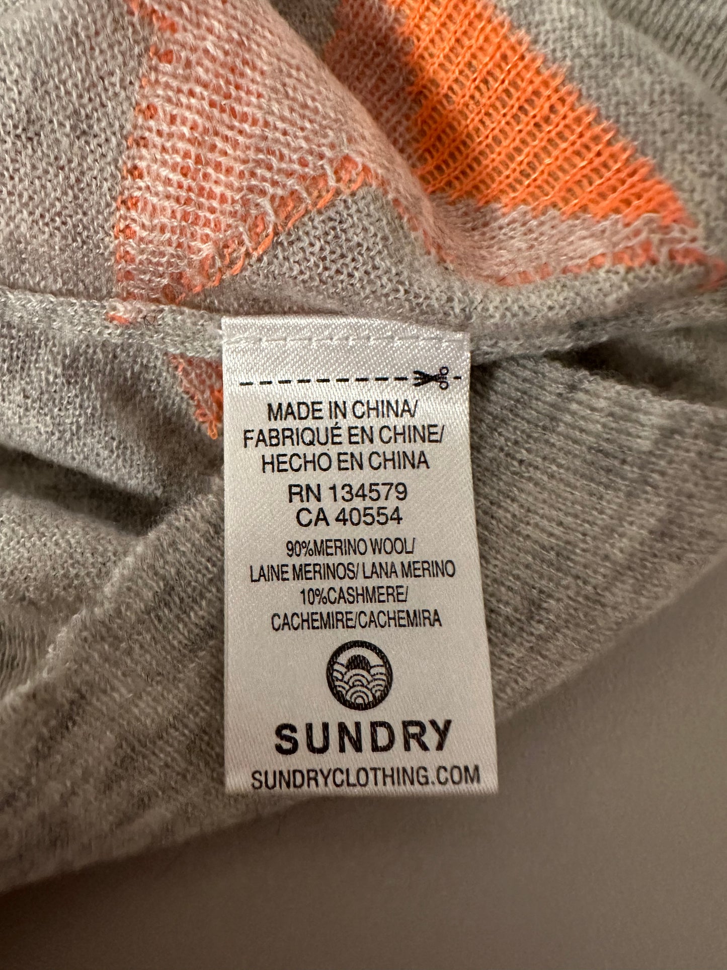 Sundry Multi Colored Stars Gray Long Crewneck Sweater | Size 1 / Small