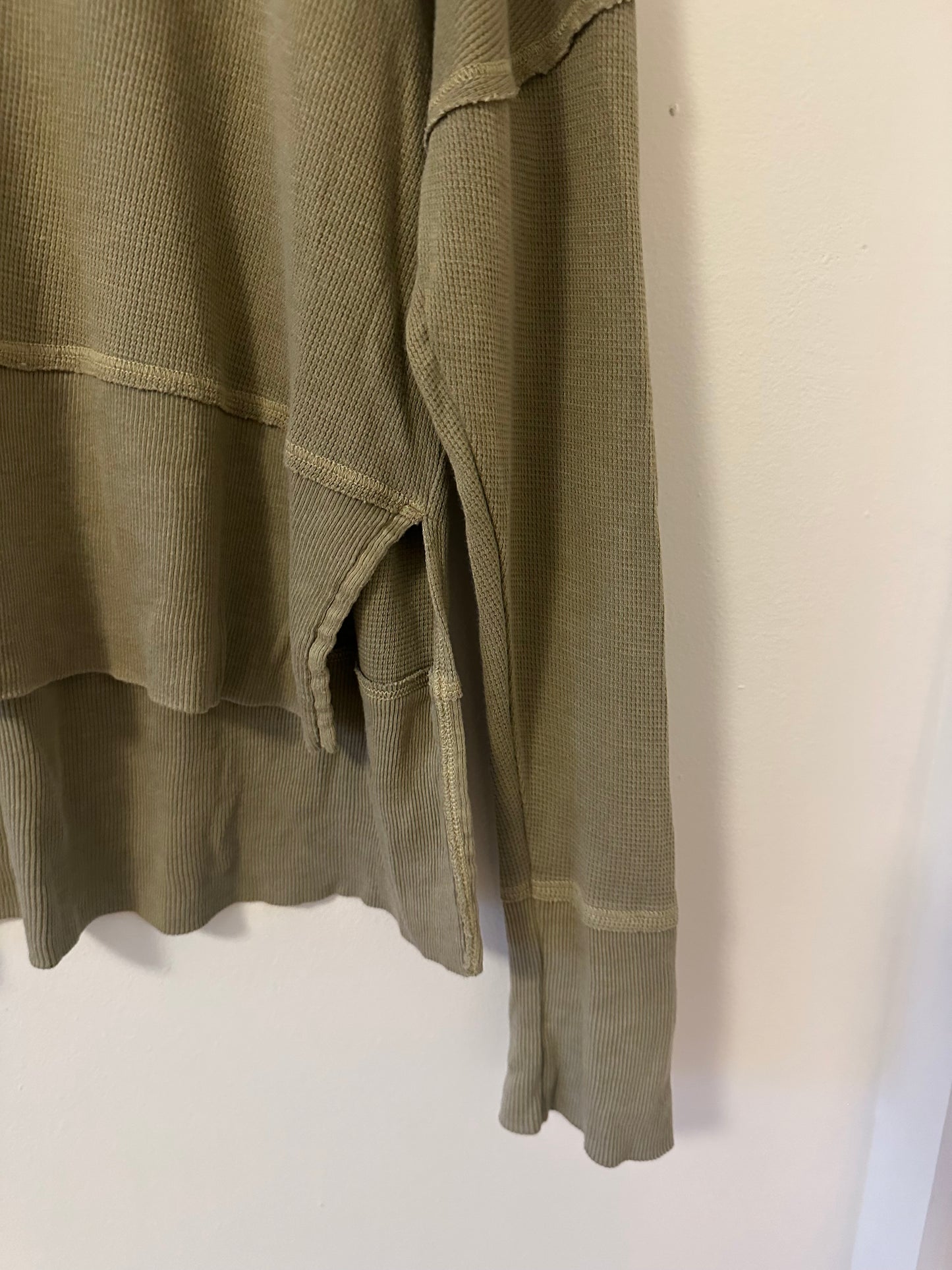 LA Made Olive Green T-Shirt - Size Small