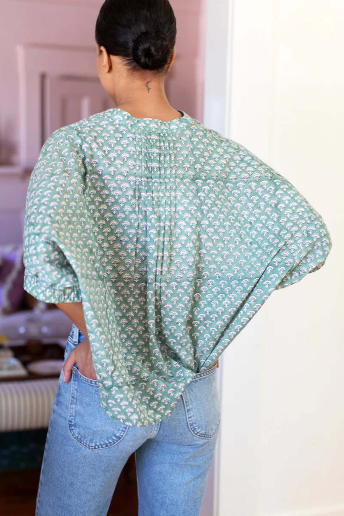 Emerson Fry - Mandarin Collar Top in Day Flowers Juniper Organic | One Size