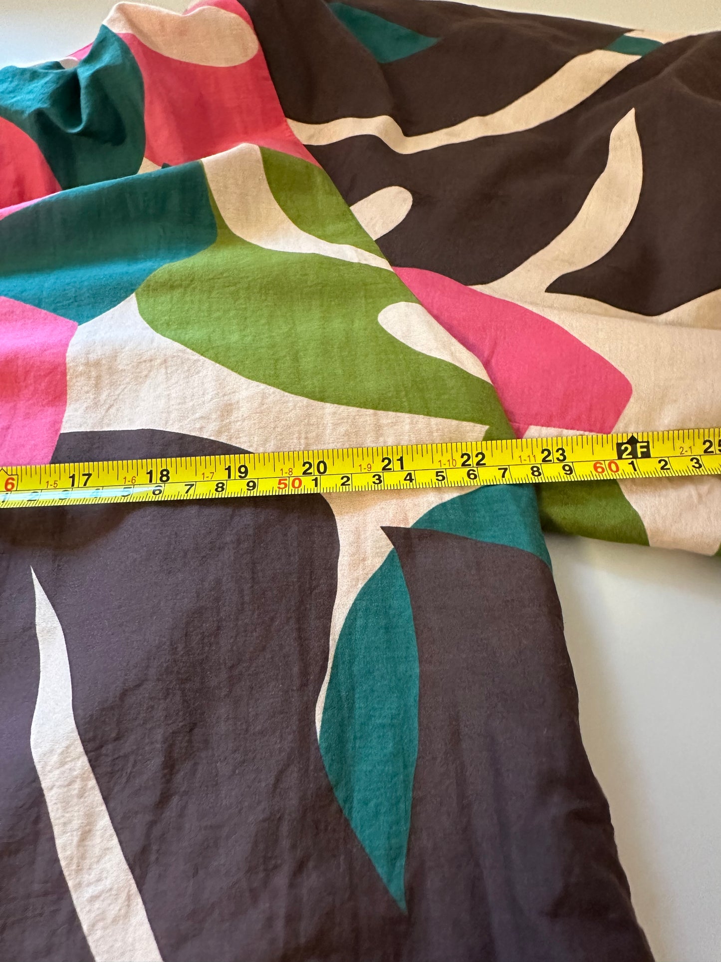 Velvet by Graham & Spencer Ariel Blouse in Pink and Green | Size Small