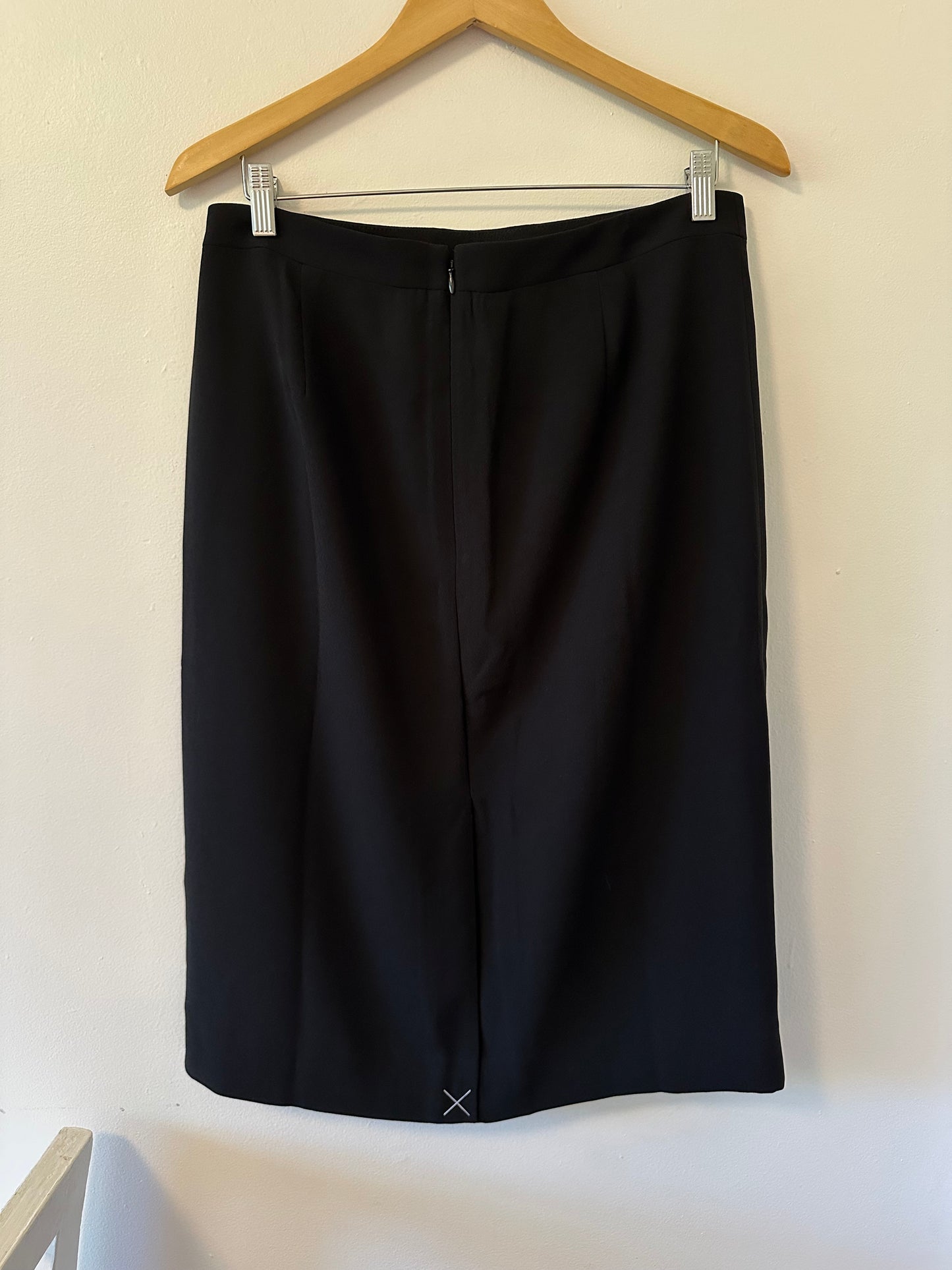 NWT J. Crew 365 Crepe Pencil Skirt in Black - Size 10