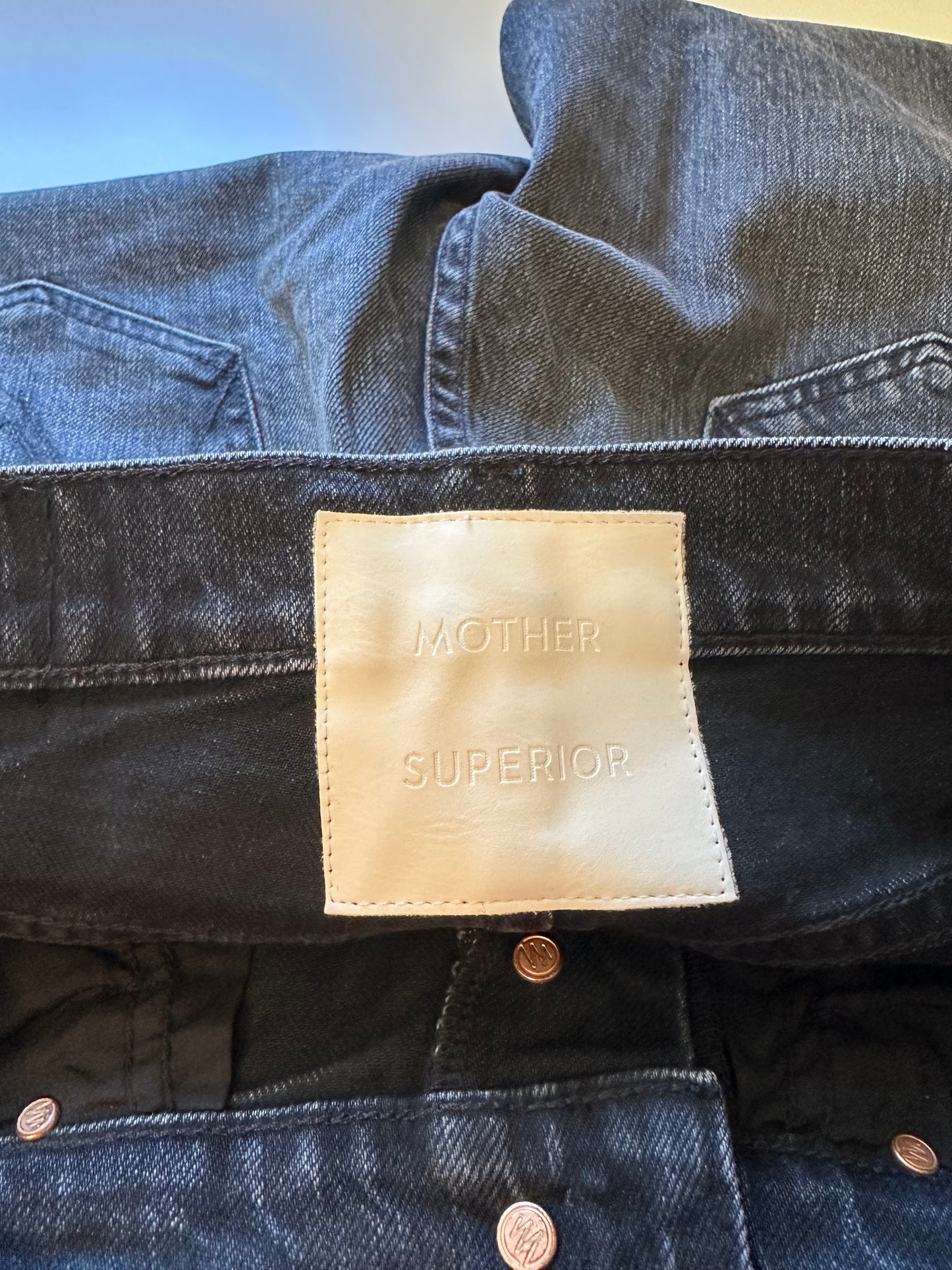 MOTHER The Tomcat Ankle Jeans in On The Fly | Size 27