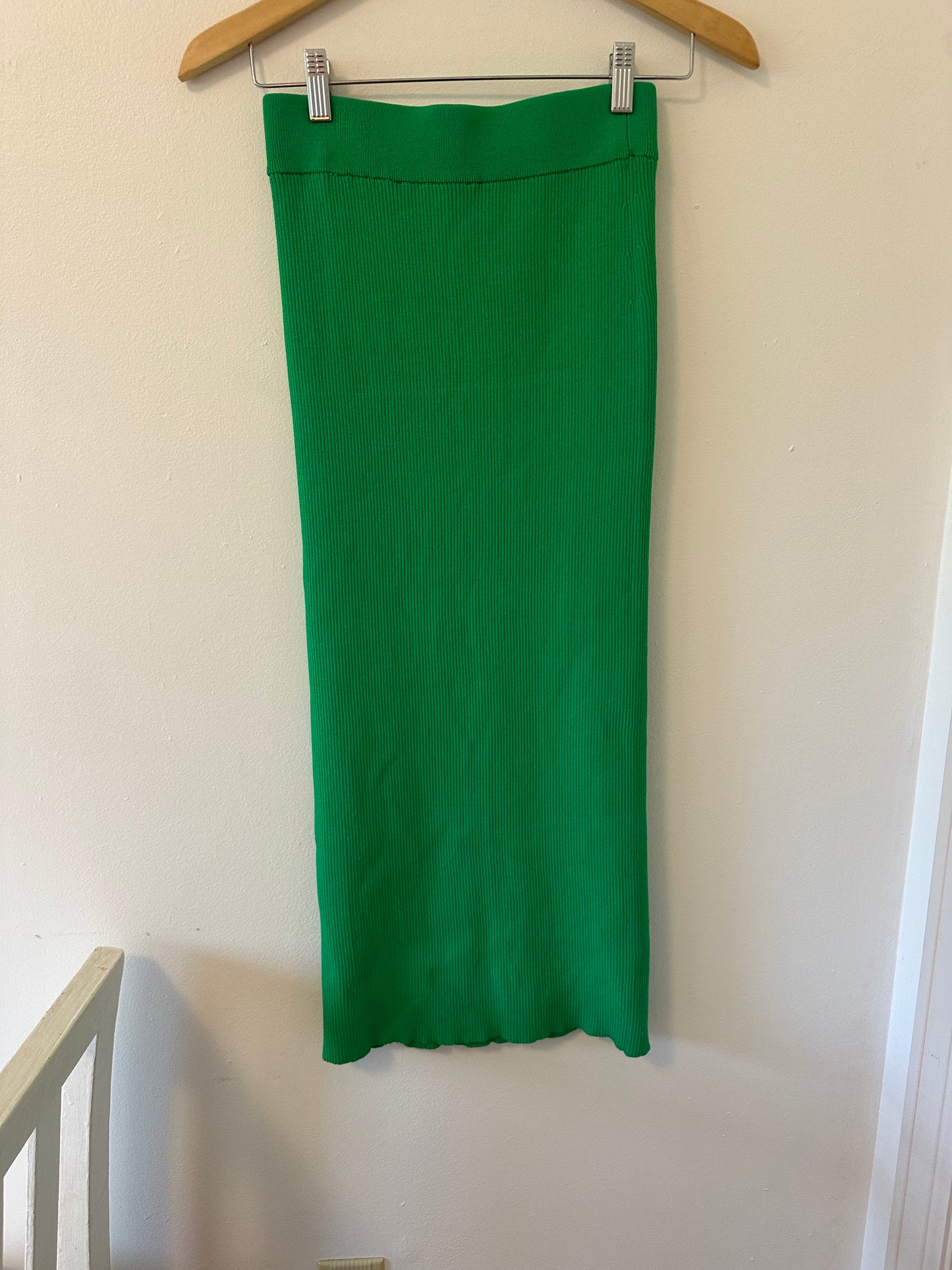 Zara Ribbed Midi Skirt with Slit in Green - Size Small