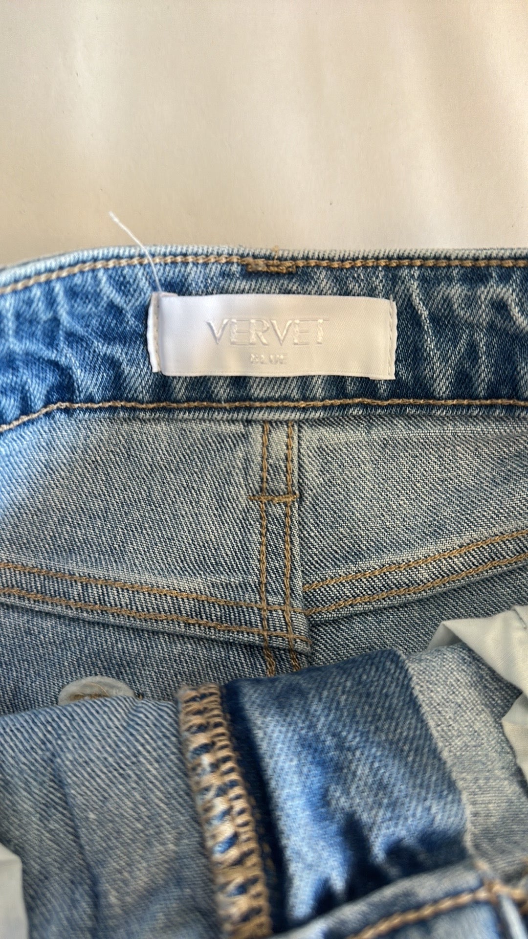 Vervet Rebecca High Rise Stretch Short in “Geniality”- Size Medium