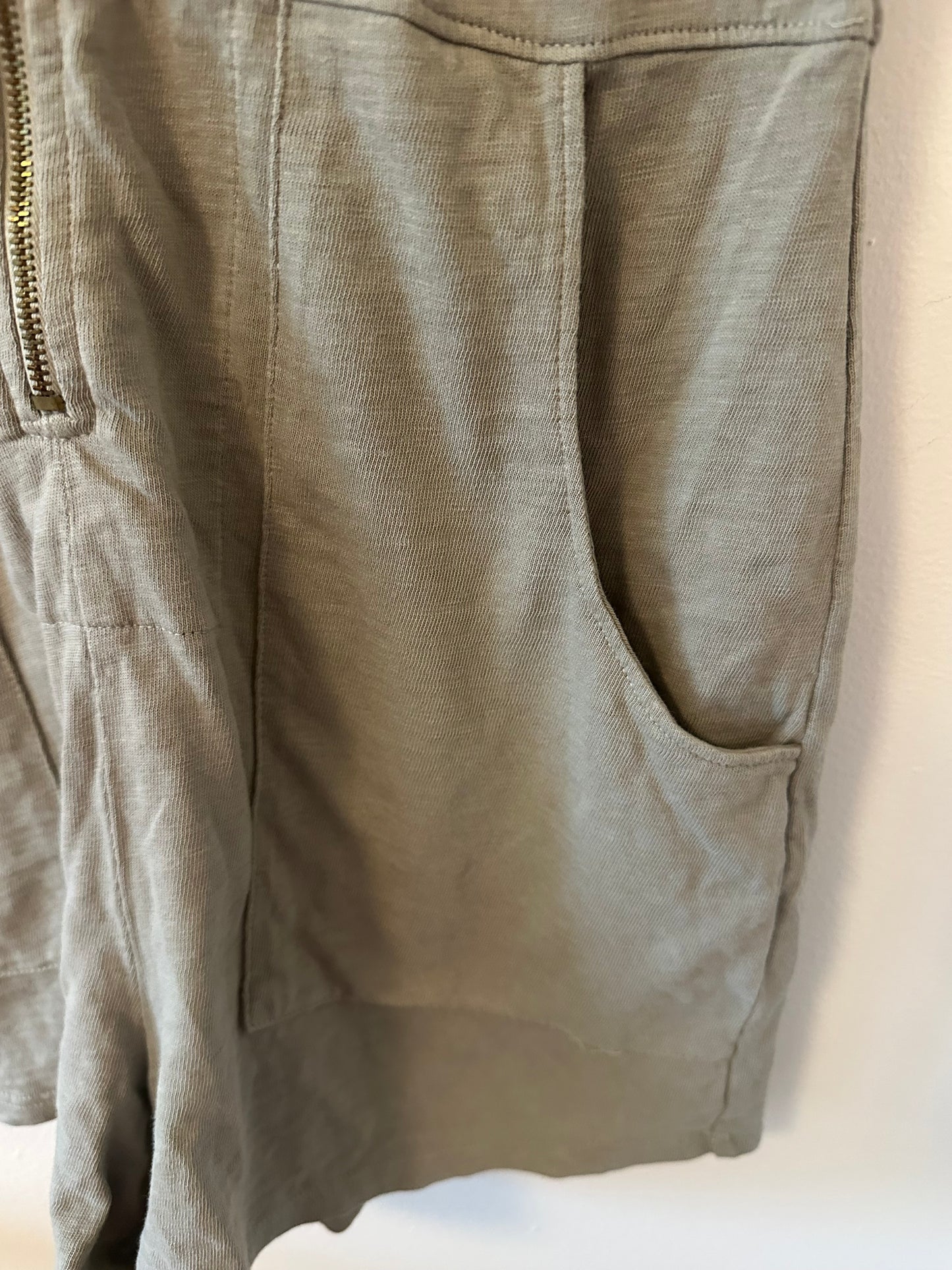 Nation LTD Gray Short Sleeve Romper - Size Small