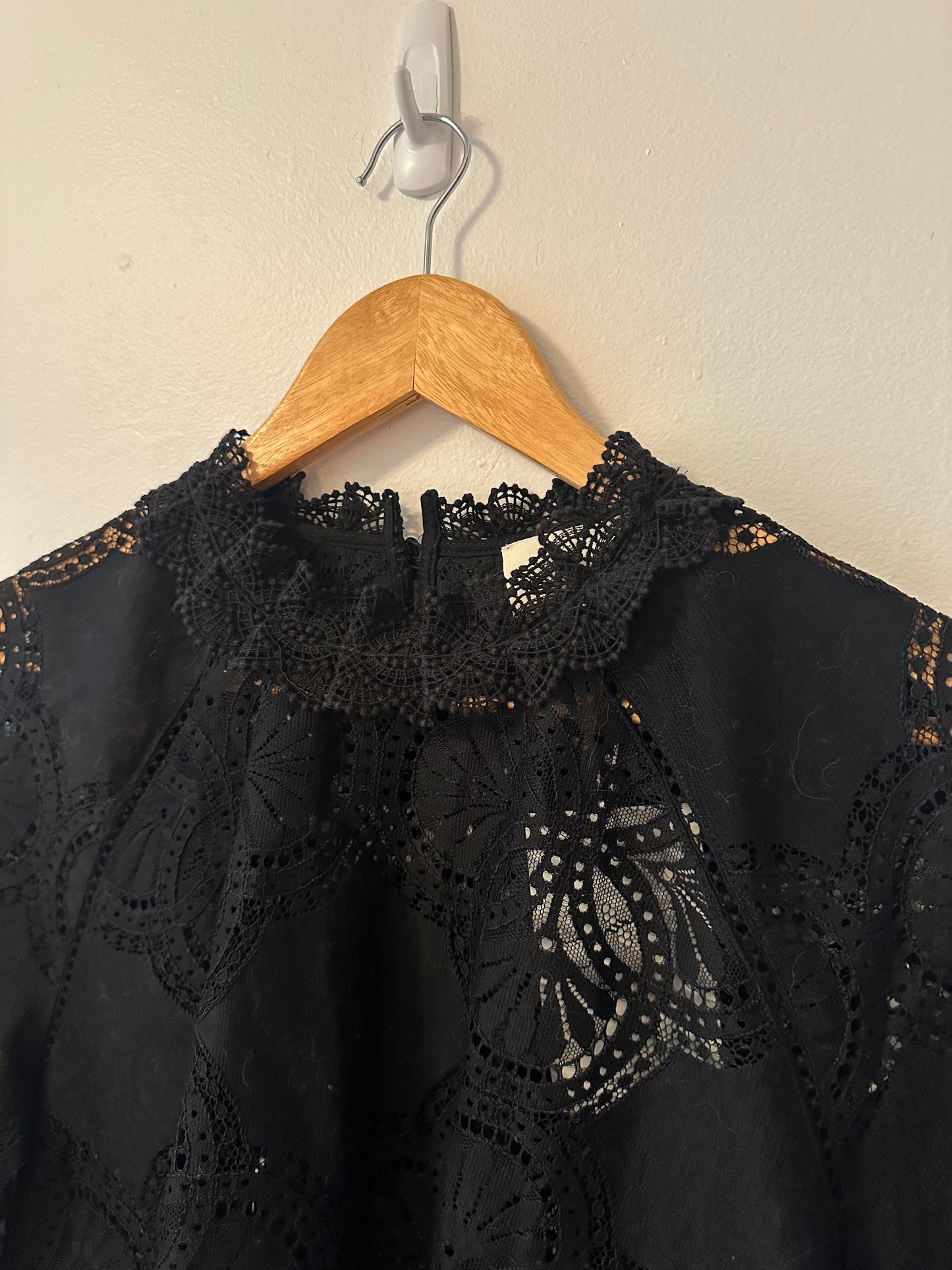 NWT Sezane Bianca Black Lace Organic Cotton Blouse | Size EU 42