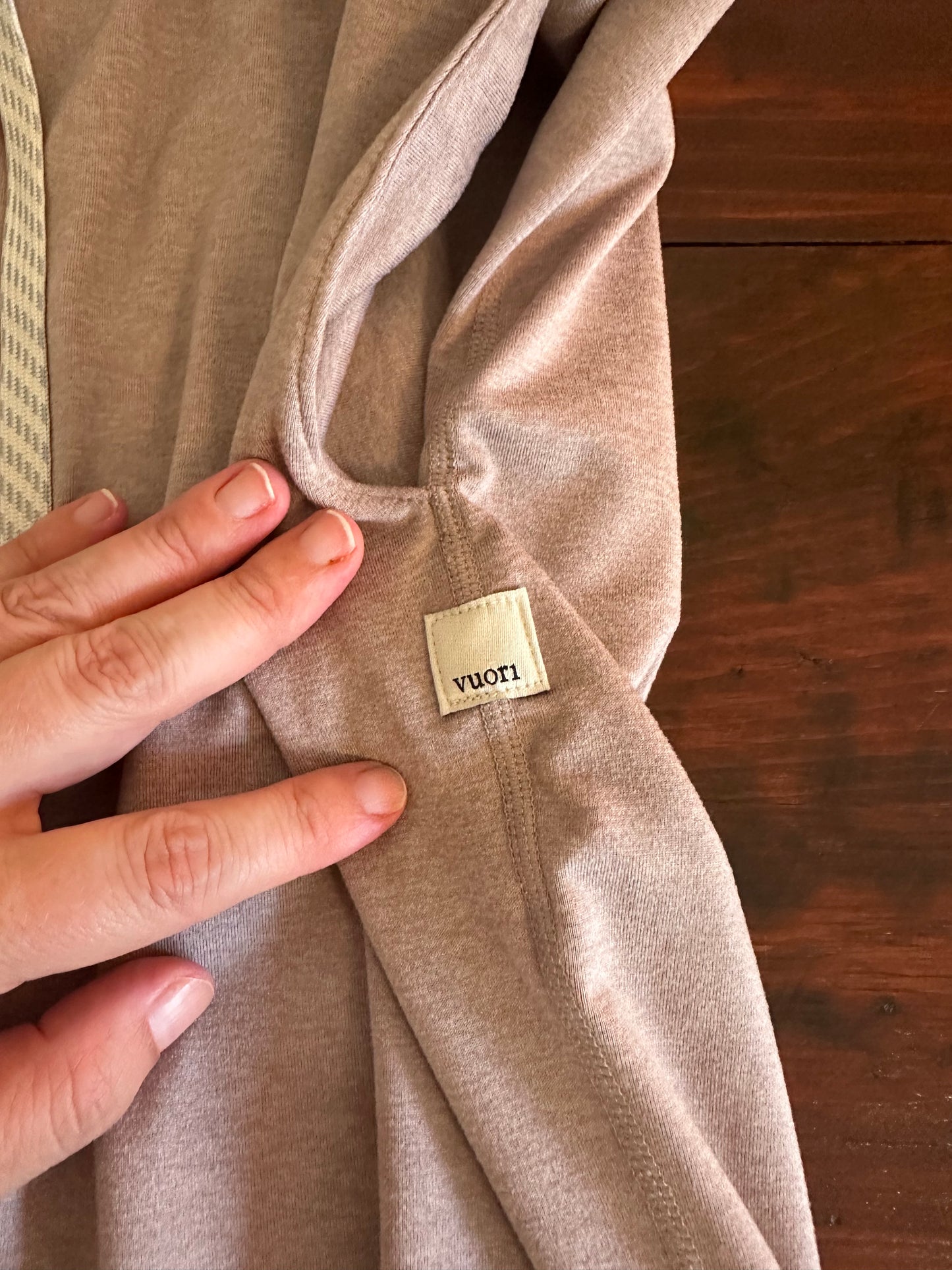 Vuori Light Pink Performance Joggers Size XL