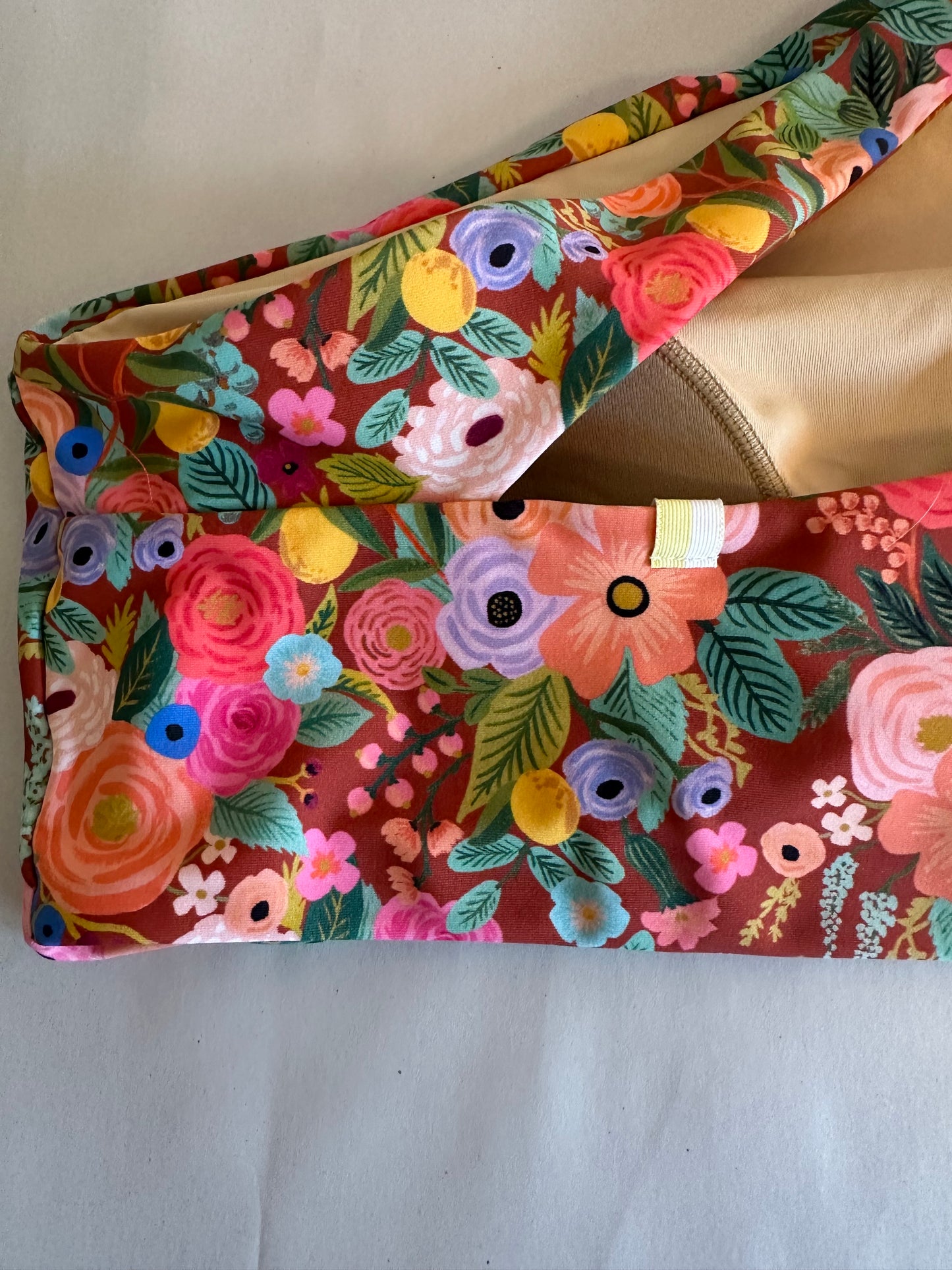 Summersalt The Ruched Sidestroke Bikini Top - Garden Party in Rust - Size 6