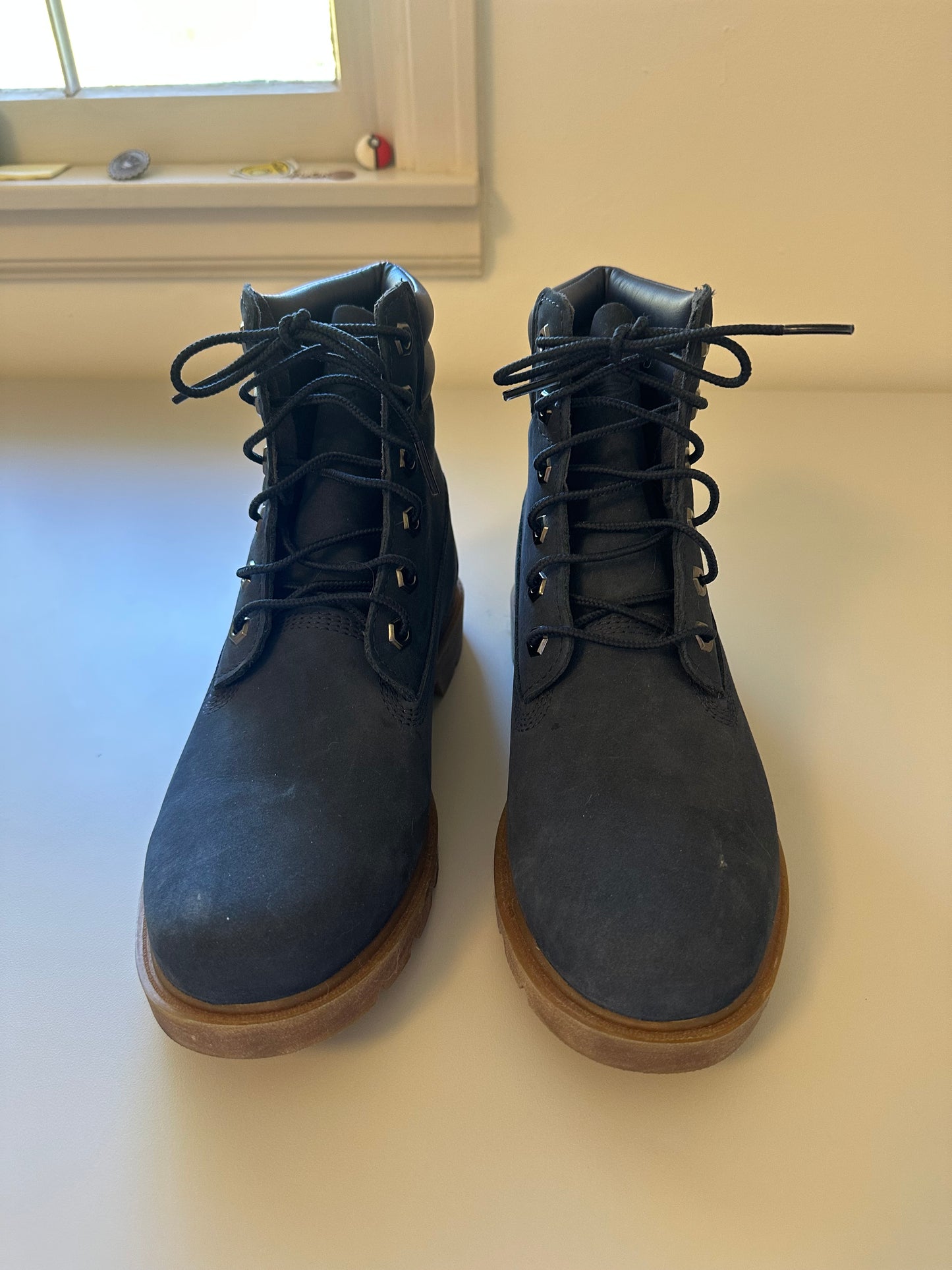 Timberland Women's Linden Woods 6-Inch Waterproof Boot in Navy Gum | Size 8.5