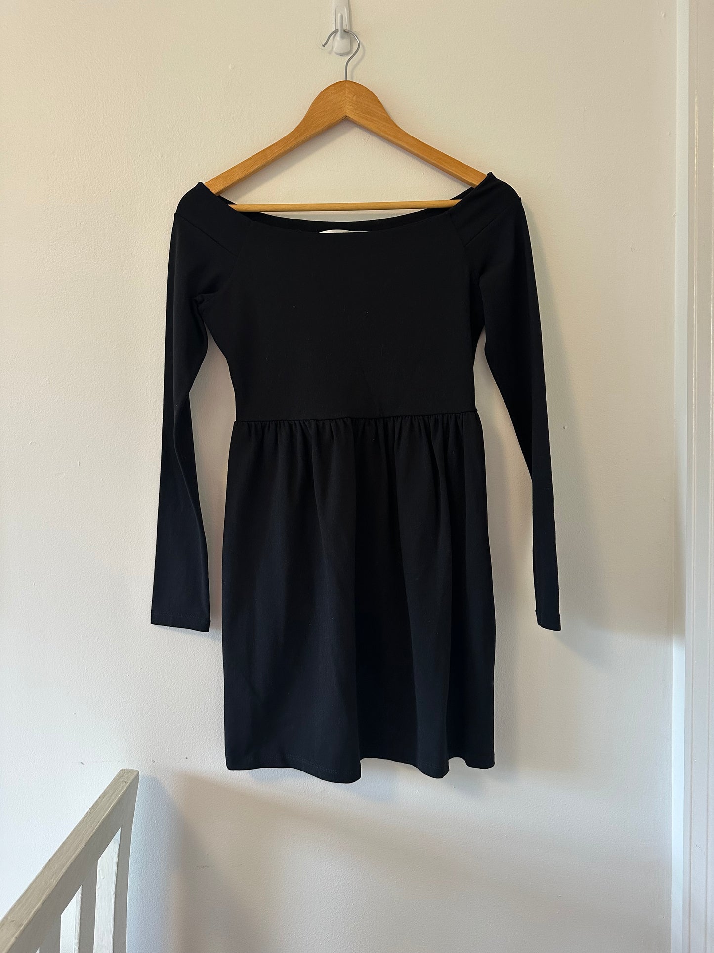 Susana Monaco Black Long Sleeve Boat Neck Mini Dress - Size Small