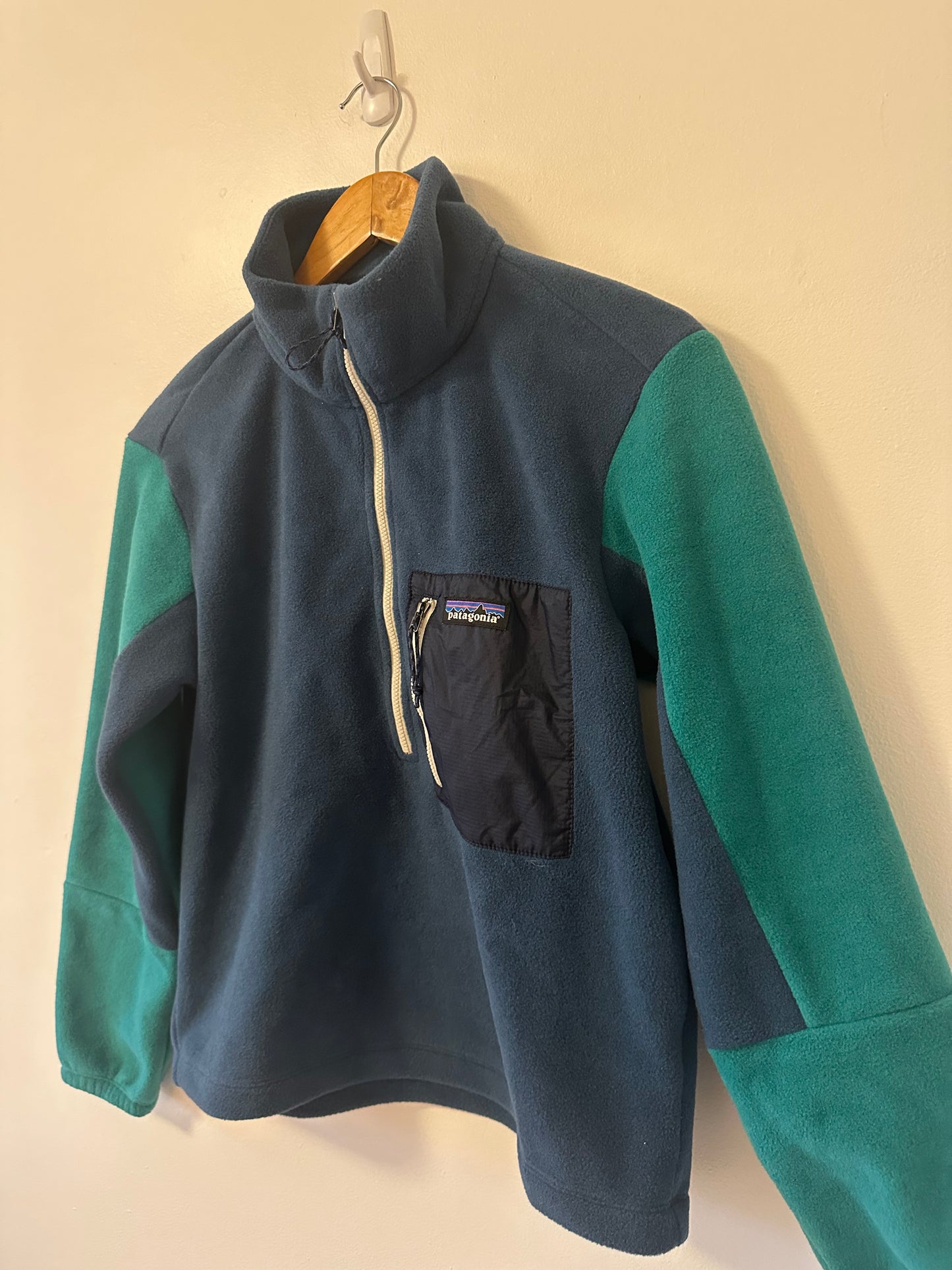 Patagonia Women's Microdini 1/2-Zip Fleece Pullover in Tidepool Blue | Size XS