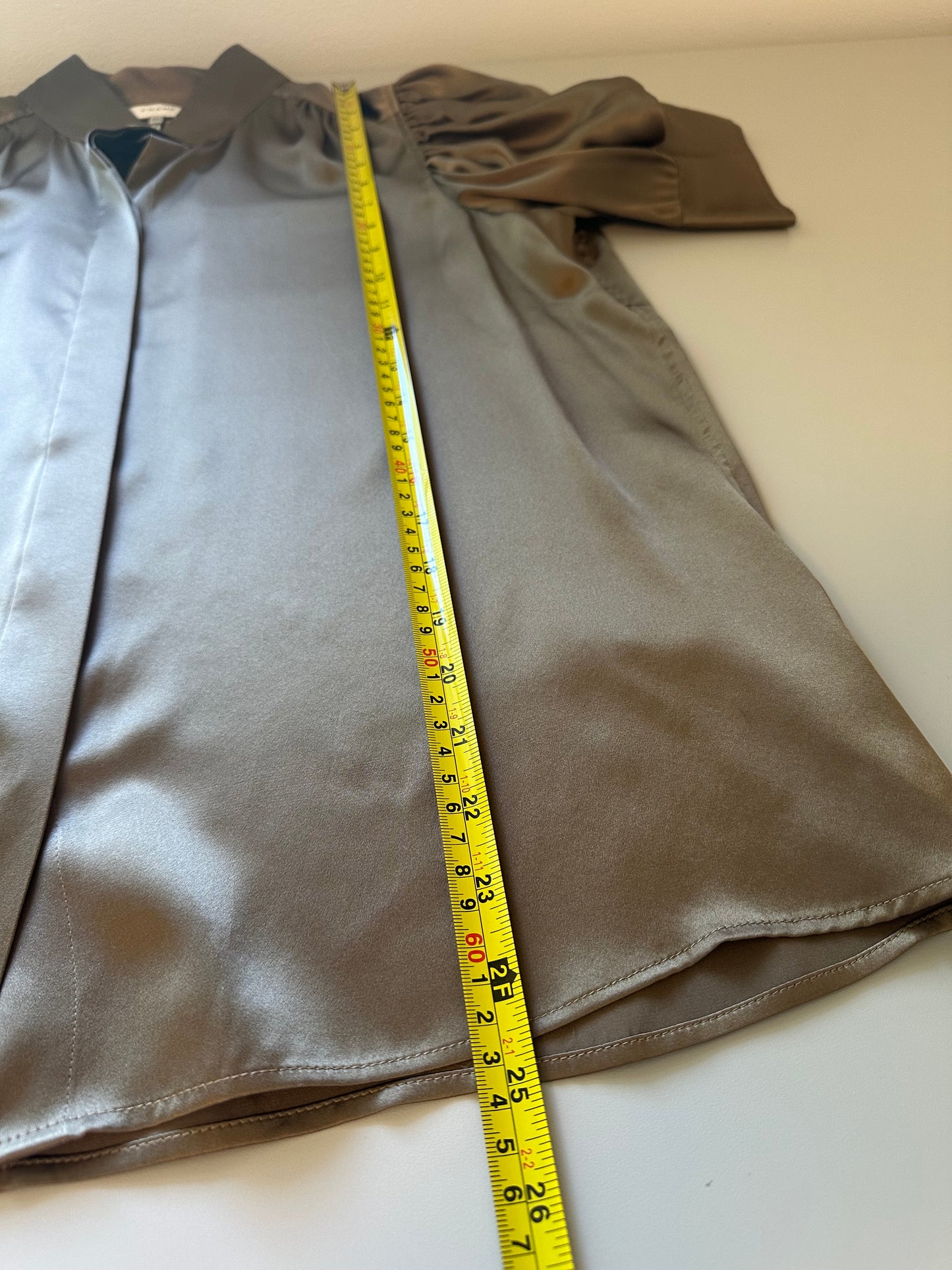 Frame Gillian Silk Puff Sleeve Blouse in Brown | Size Medium