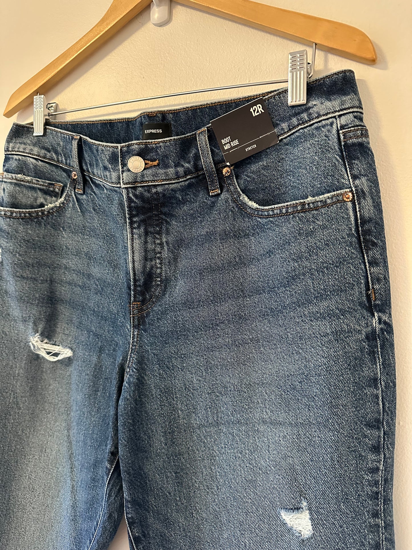 NWT Express Mid Rise Bootcut Distressed Stretch Jeans | Size 12