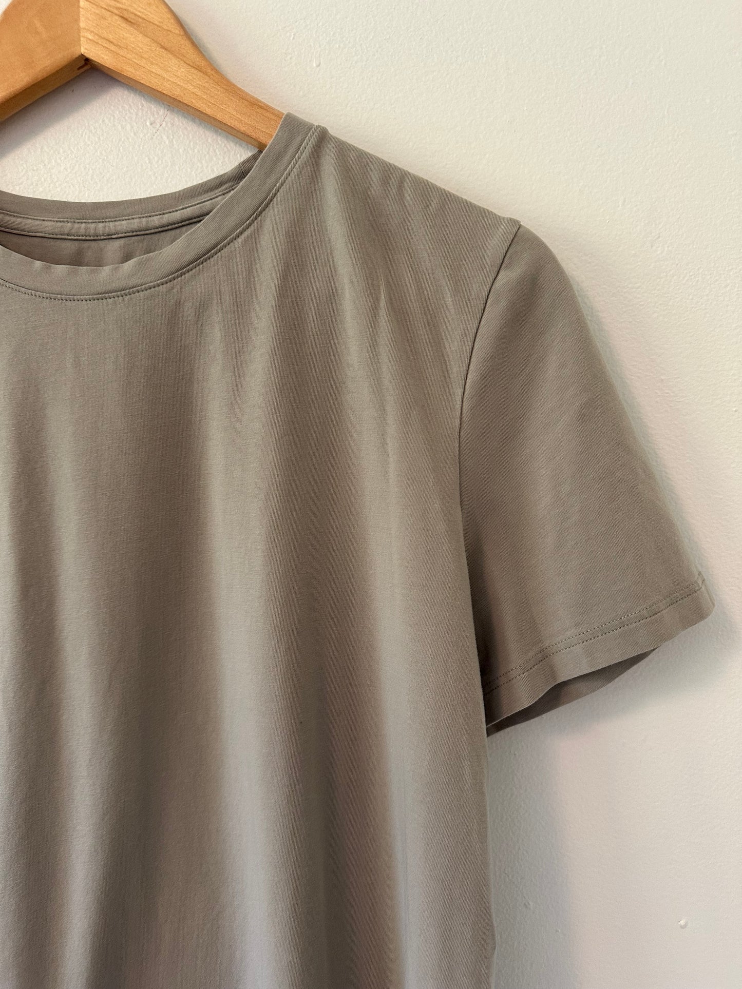 Lululemon Love Crewneck T-Shirt in Riverstone | Size 8