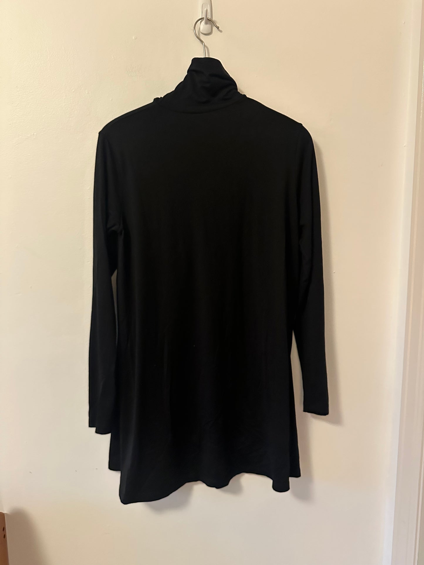 Susana Monaco Classic Black Flowy Tunic Length Turtleneck