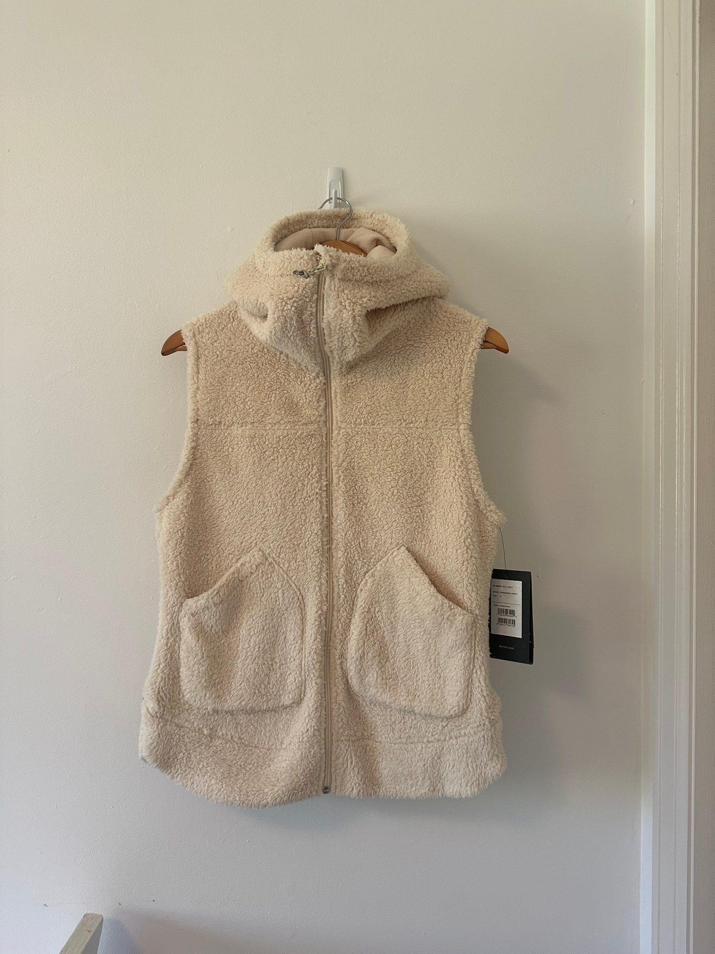 NWT Burton Minxy Hooded Vest in Crème Brûlée Sherpa - Size Small