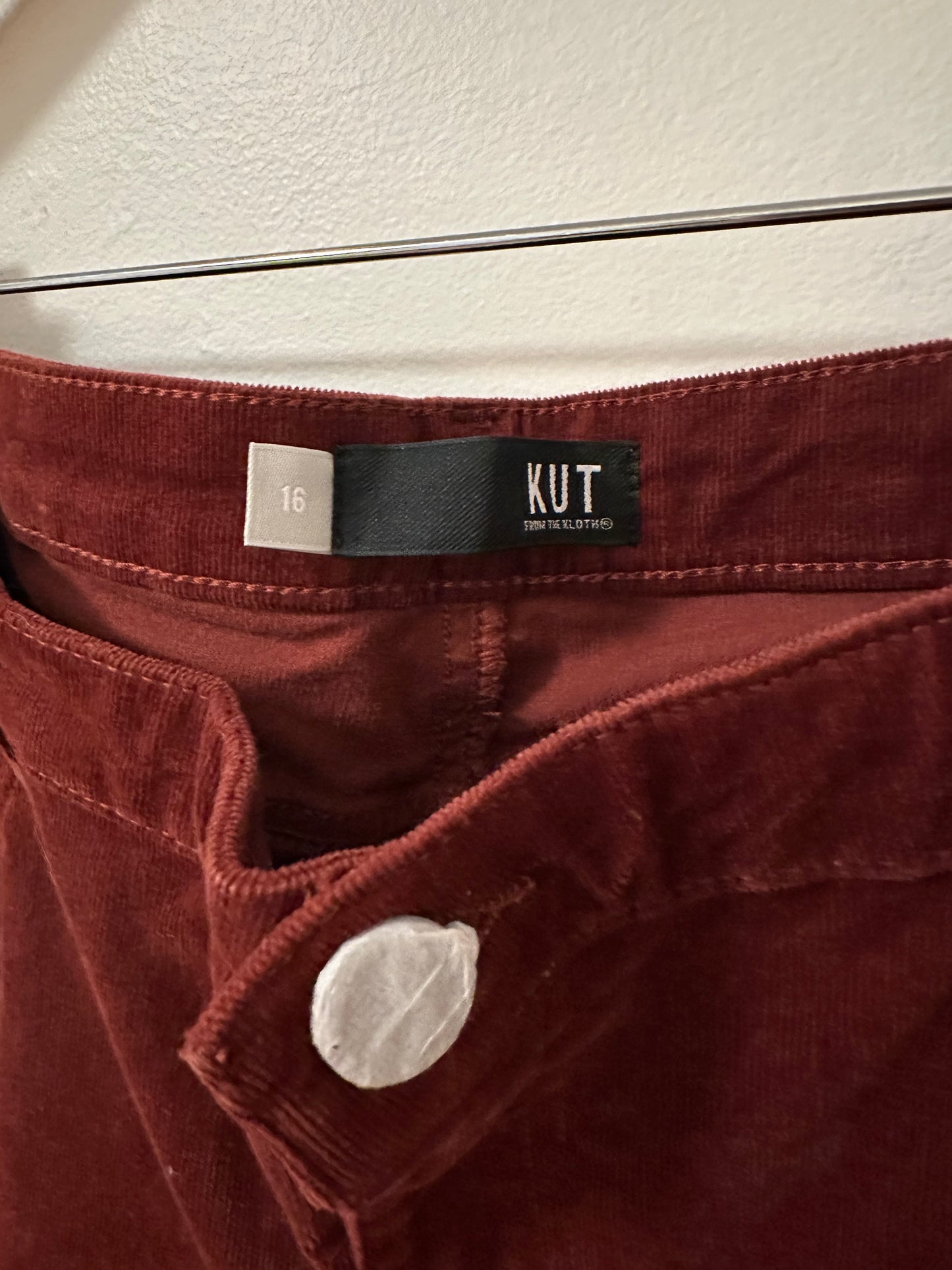 Kut from the Kloth Karen Baby Bootcut Corduroy Jeans in Burgundy Red | Size 16