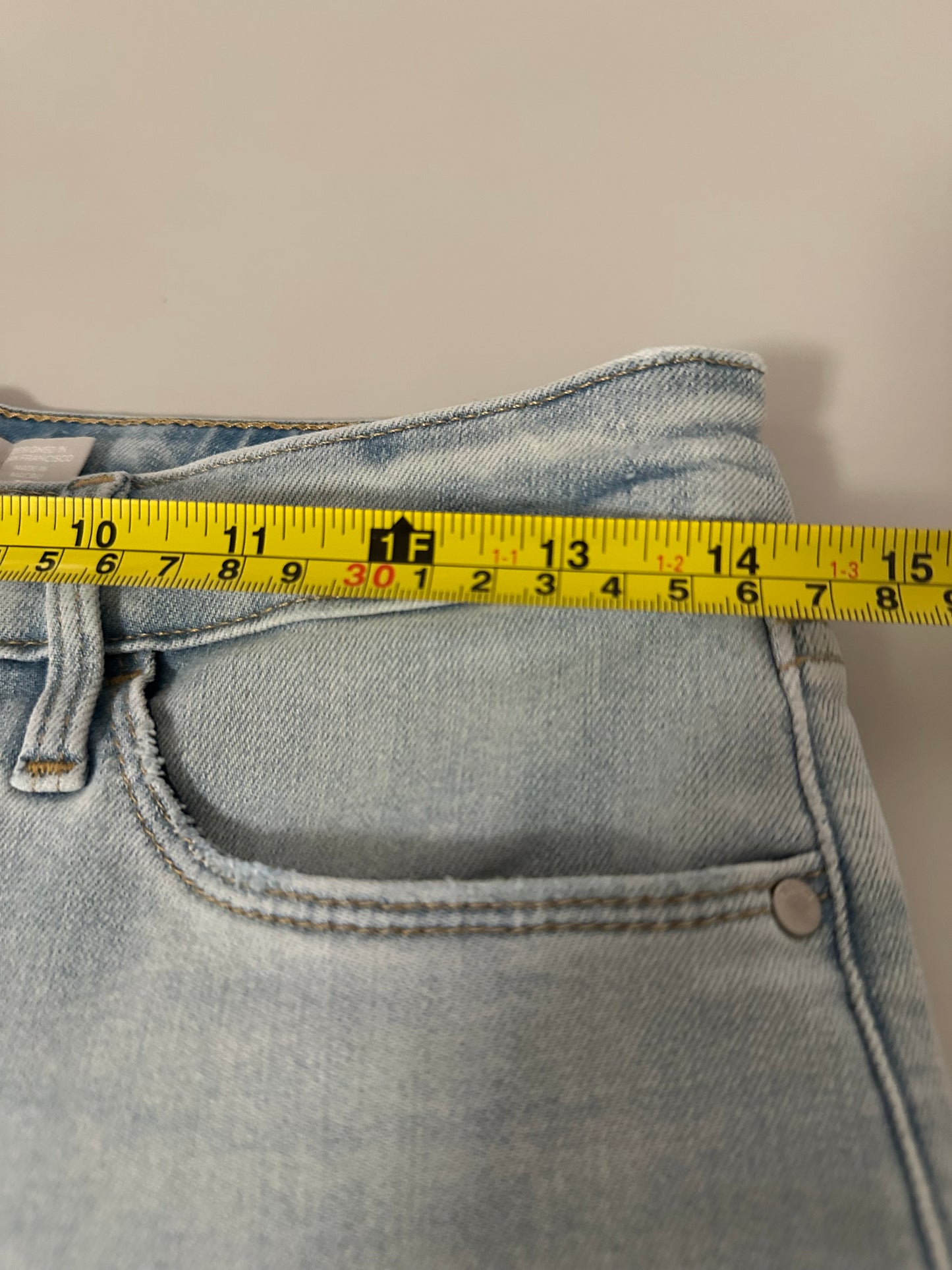 Athleta Light Blue Denim Straight Leg Stretchy Jeans | Size 6 Tall