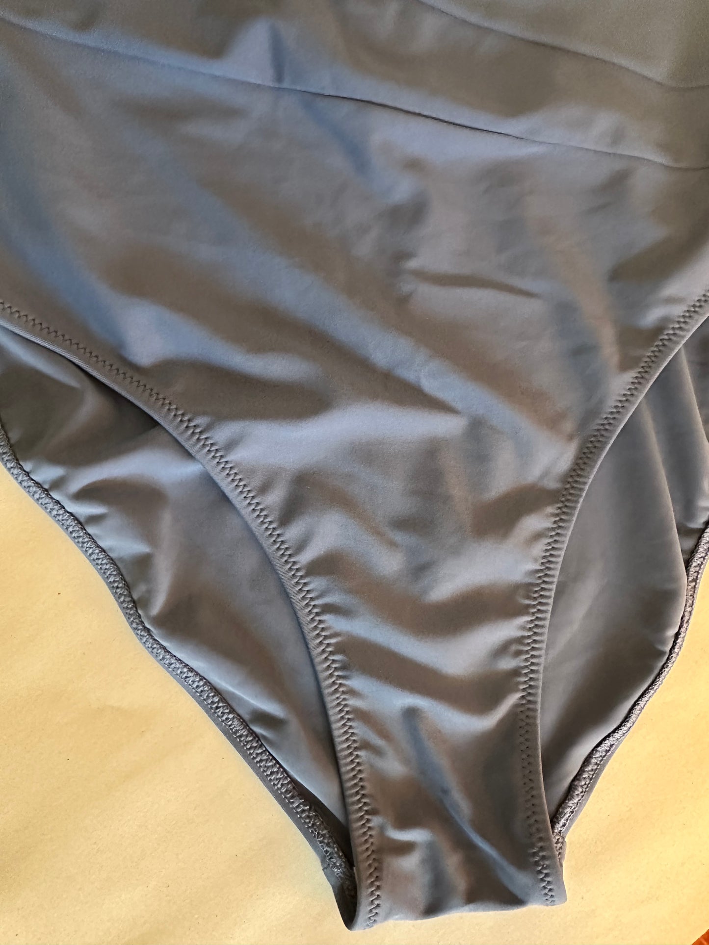 Summersalt The Sidestroke in Sky & Blue Mountain & White Sand - Size 6LT