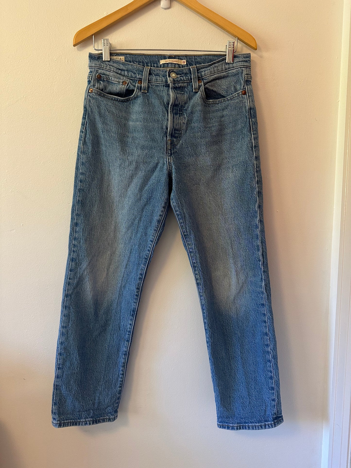 Levi's Classic Wedgie Straight Leg Ankle Length Jeans | Size 29