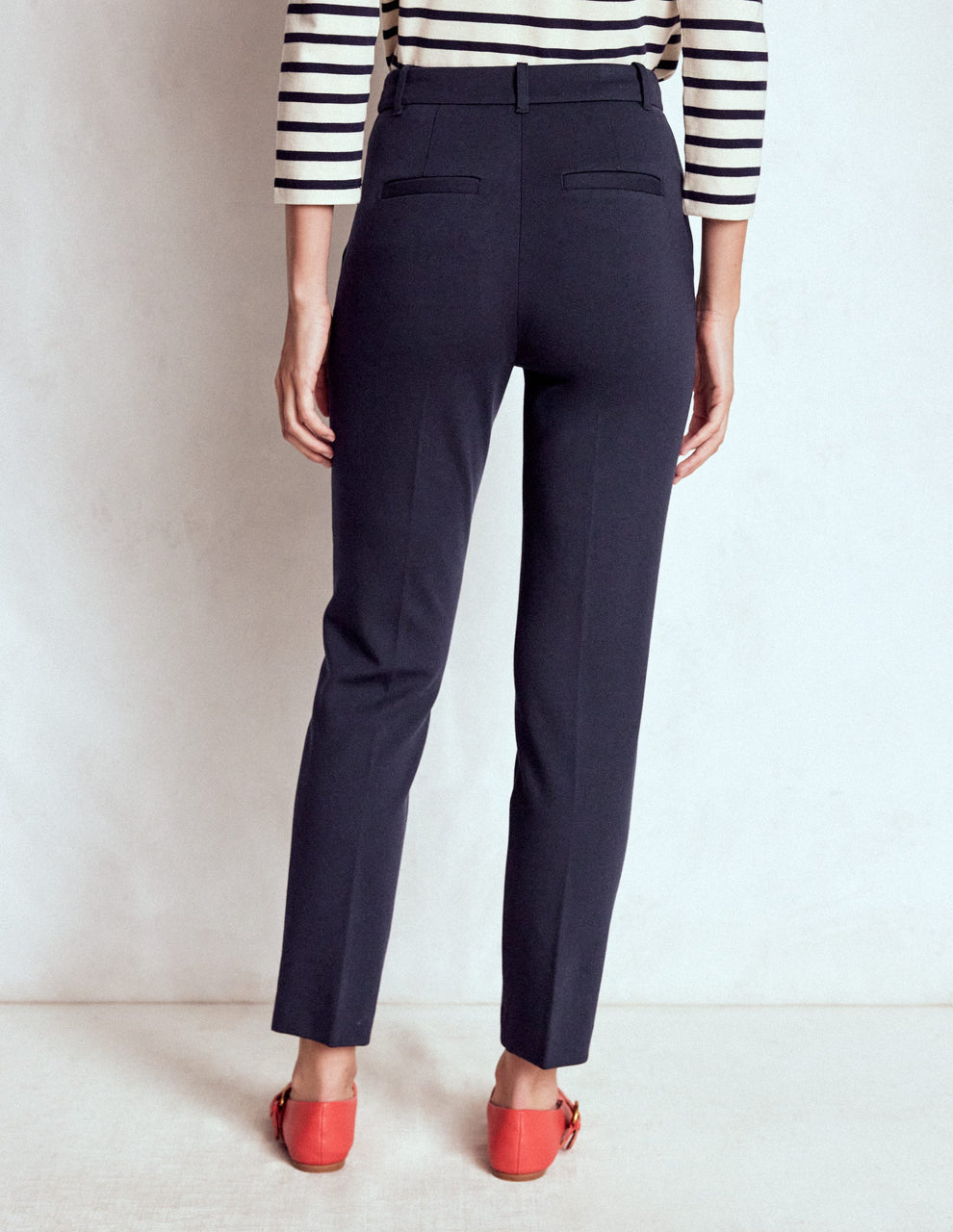 Boden Highgate Ponte Straight Leg Cropped Pants in Navy - Size 12