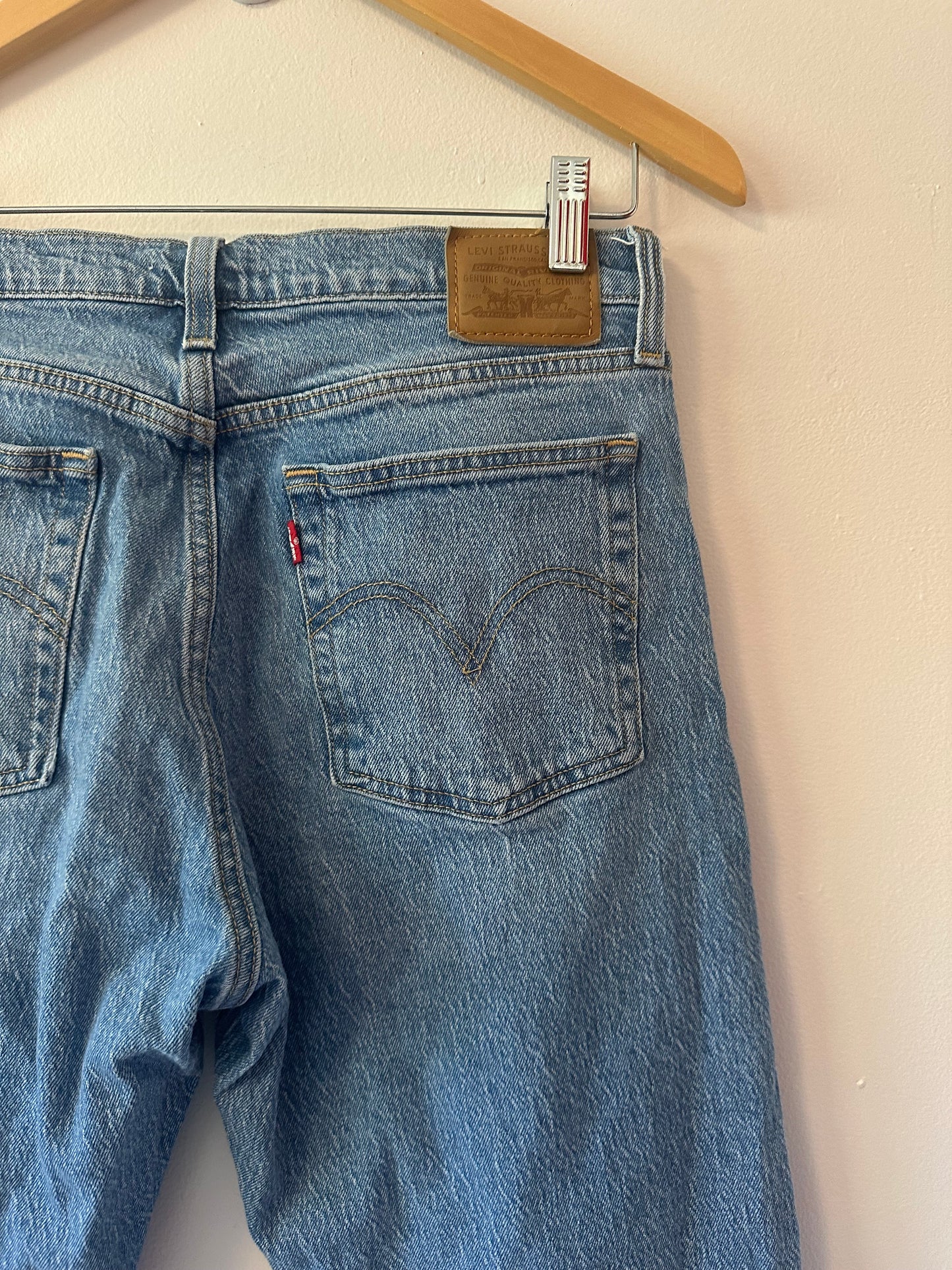 Levi's Classic Wedgie Straight Leg Ankle Length Jeans | Size 29