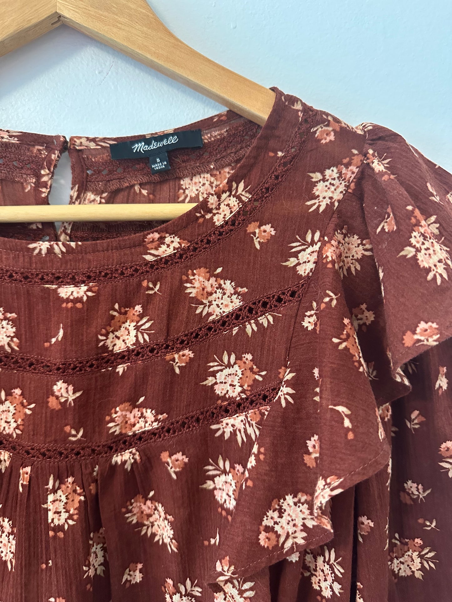 Madewell Ladder-Trim Ruffle Top in Homestead Bouquet - Size Small