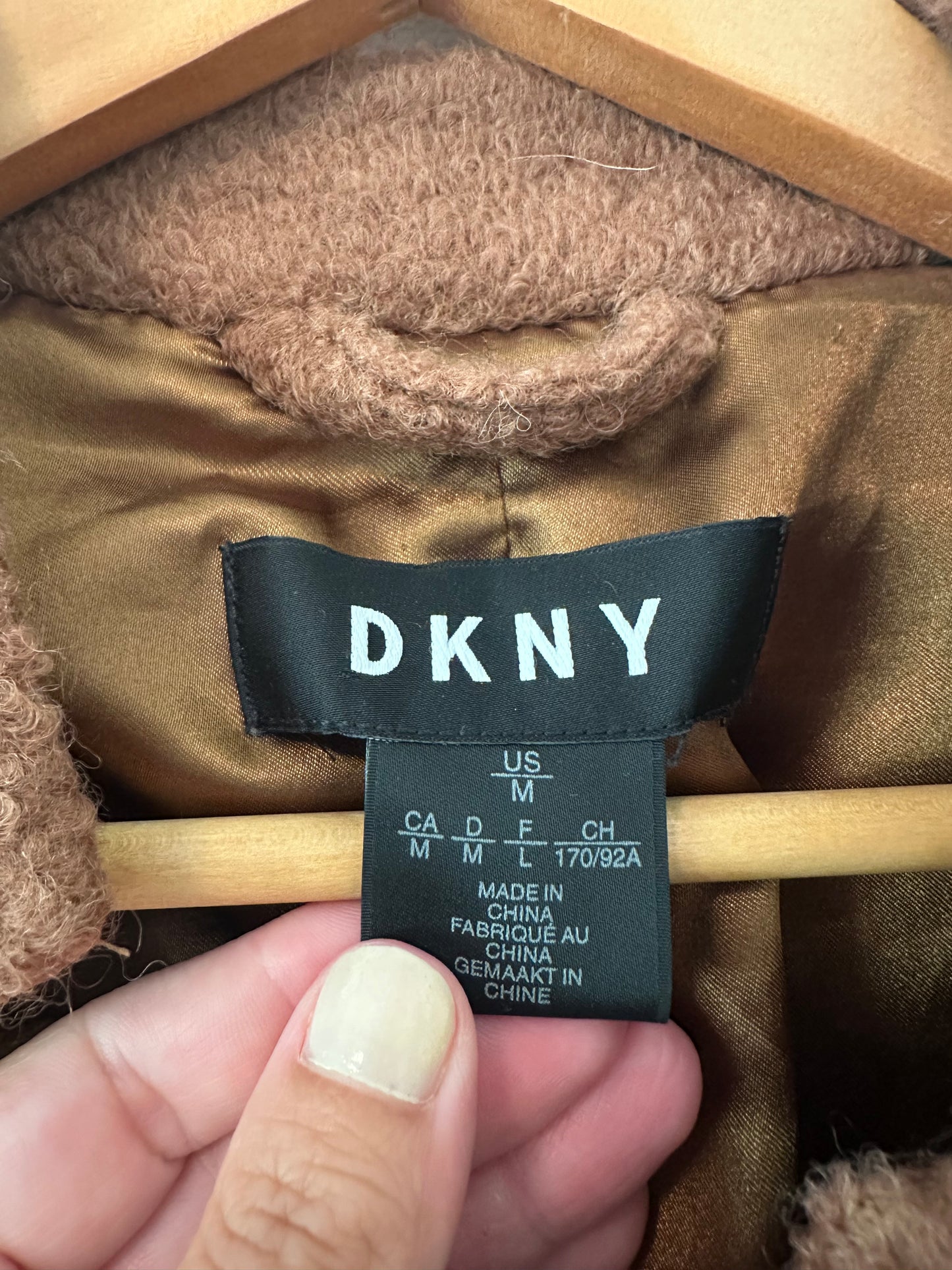 DKNY Single-Breasted Walkers Coat in Tan Boucle - Size Medium