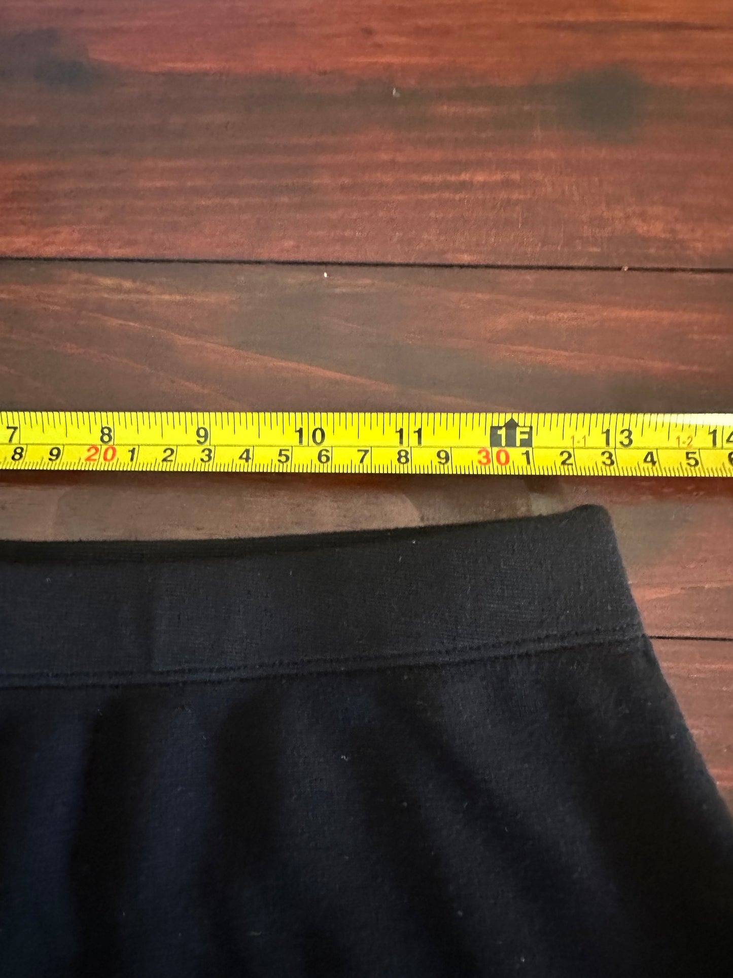 Velvet by Graham and Spencer Classic Black Women's Skirt Size Small