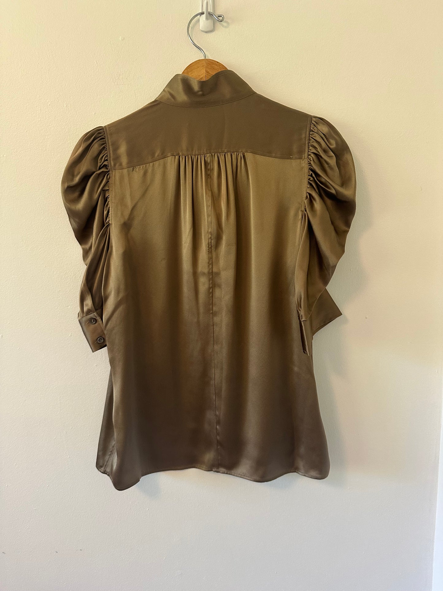 Frame Gillian Silk Puff Sleeve Blouse in Brown | Size Medium