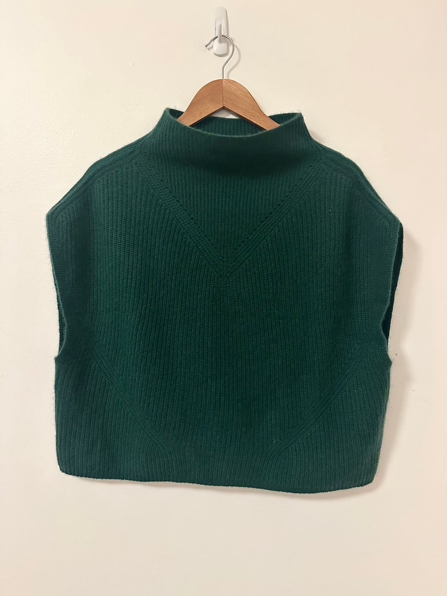 Anthropologie Enzo Oversized Ribbed Cashmere Sweater Vest in Green | Size Small