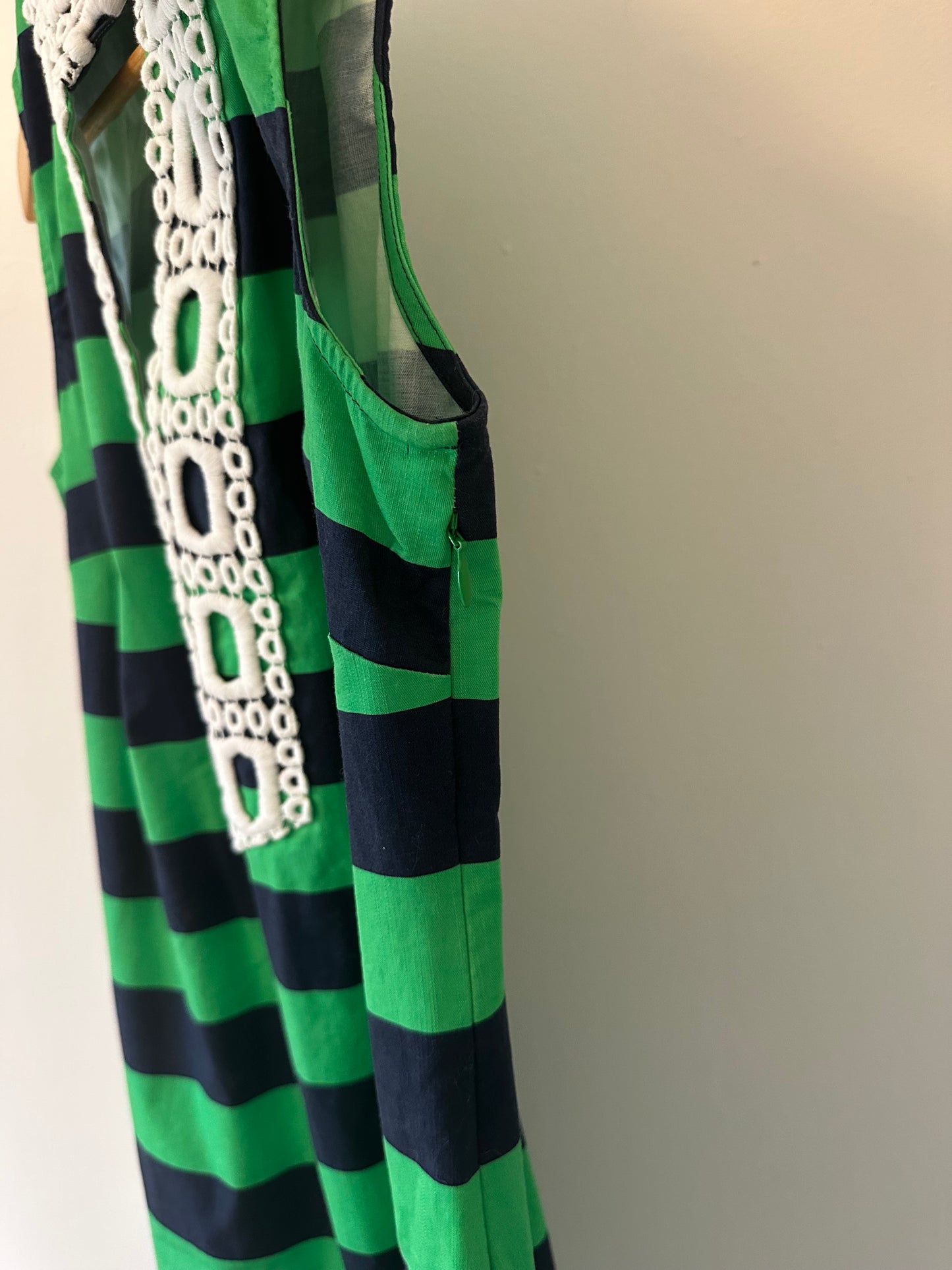 Sail to Sable Green and Navy Embroidered Dress Size Medium