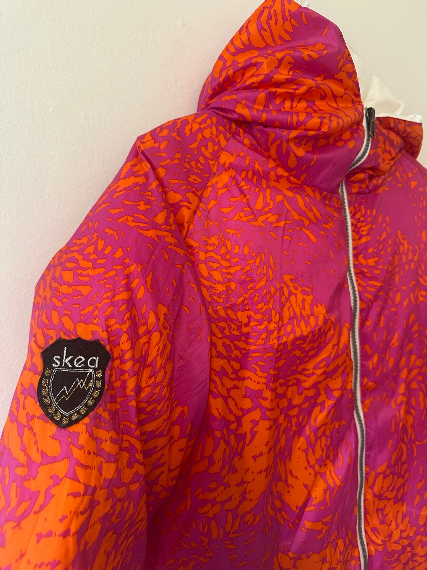 Skea Reversible White Down Filled Puffer Jacket - Size 6