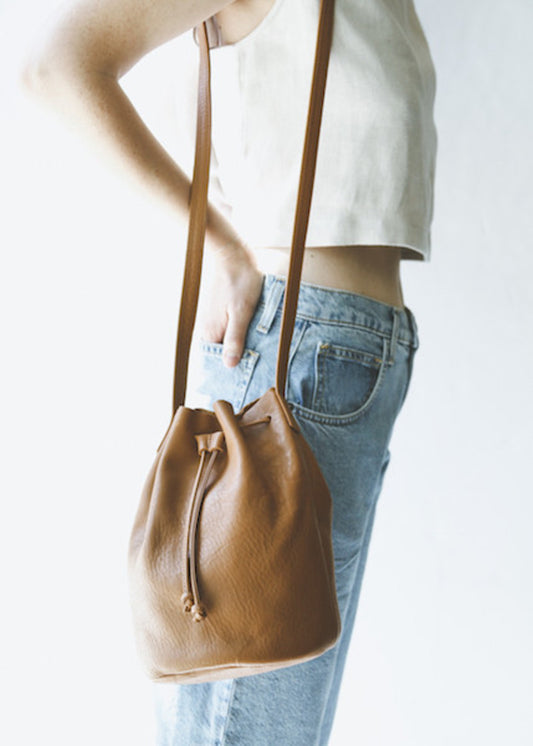 Baggu Drawstring Leather Bag in Caramel