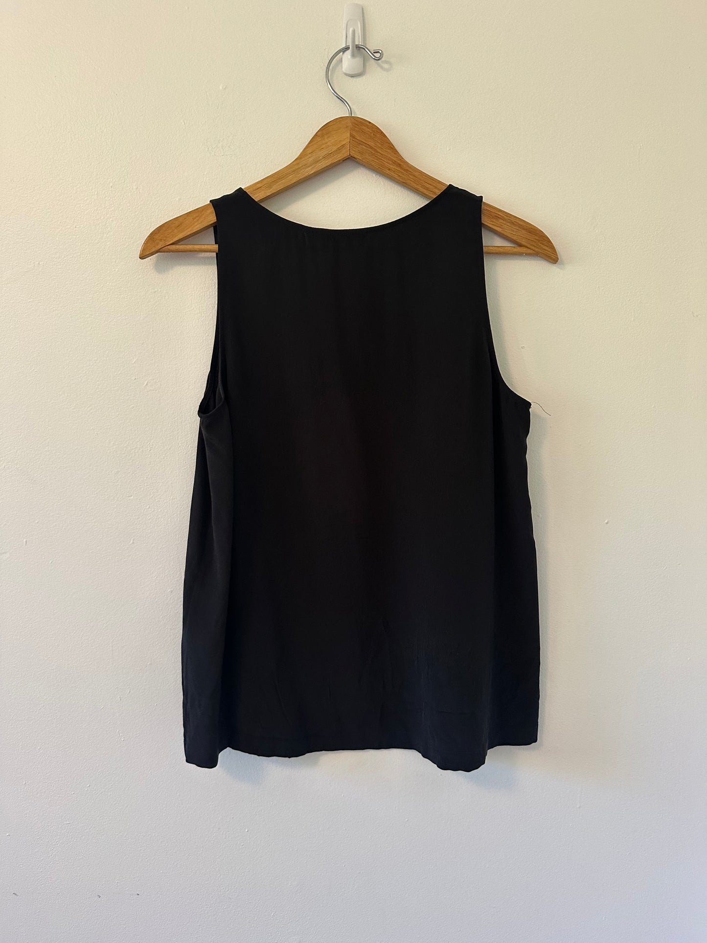 MM Lafleur The Vicky Tank in Washable Silk In Black | Size Medium