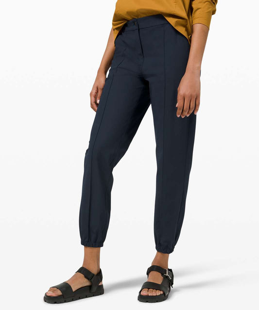 Lululemon Warpstreme High-Rise 7/8 Jogger in True Navy - Size 31