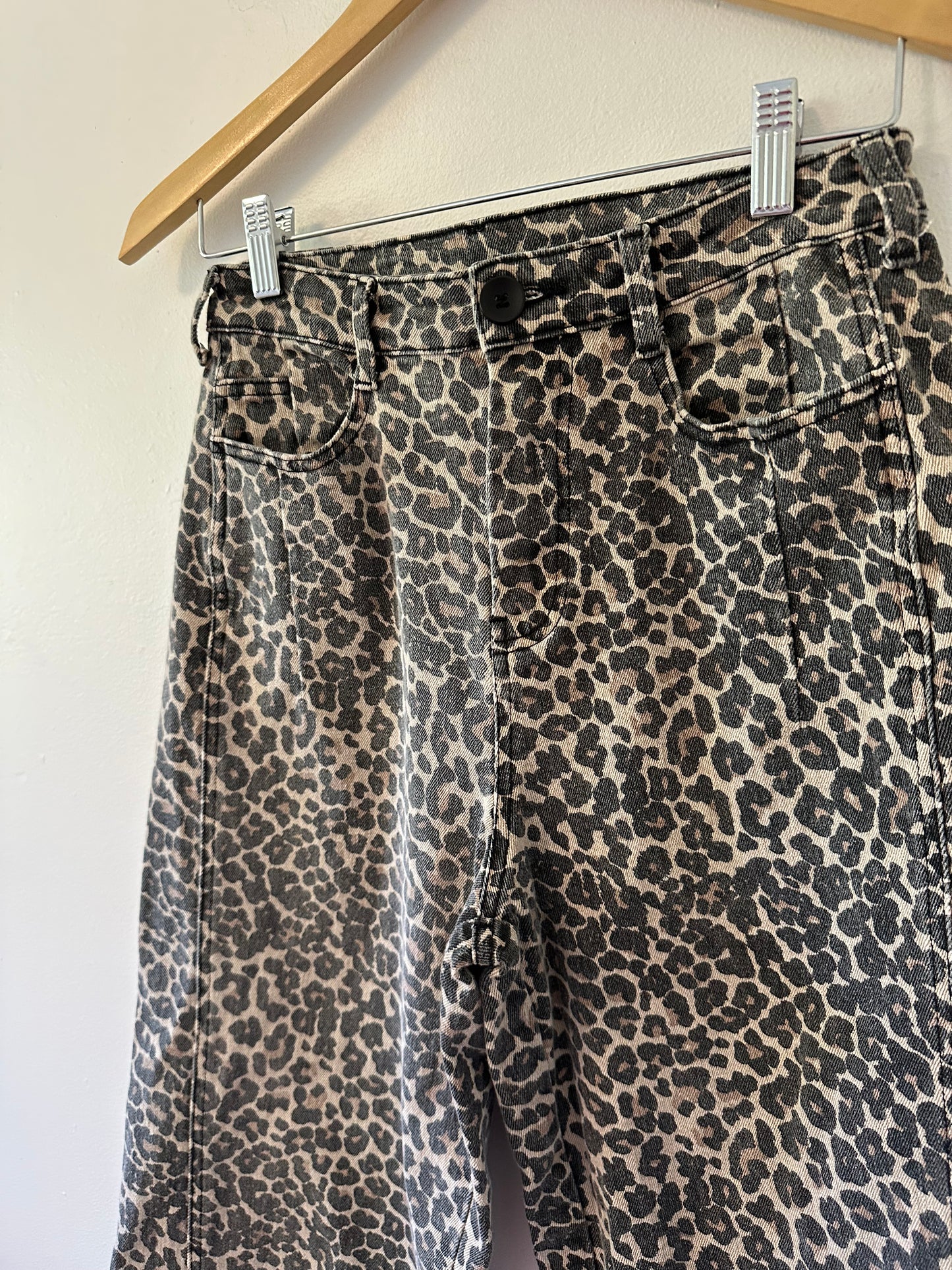 Miou Muse Leopard Print Barrel Jeans | Size Small