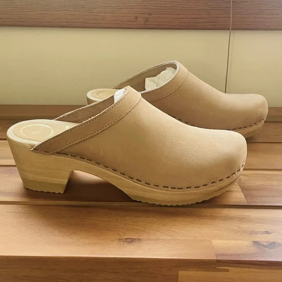 No. 6 Old School Clog on Mid Heel in Bone Size 39