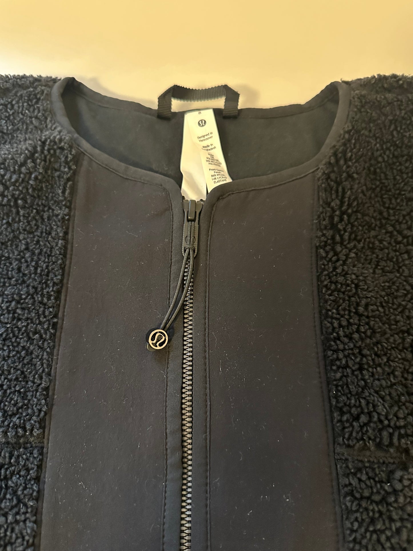 Lululemon Collarless Textured Fleece Full Zip Jacket in Black | Size 8